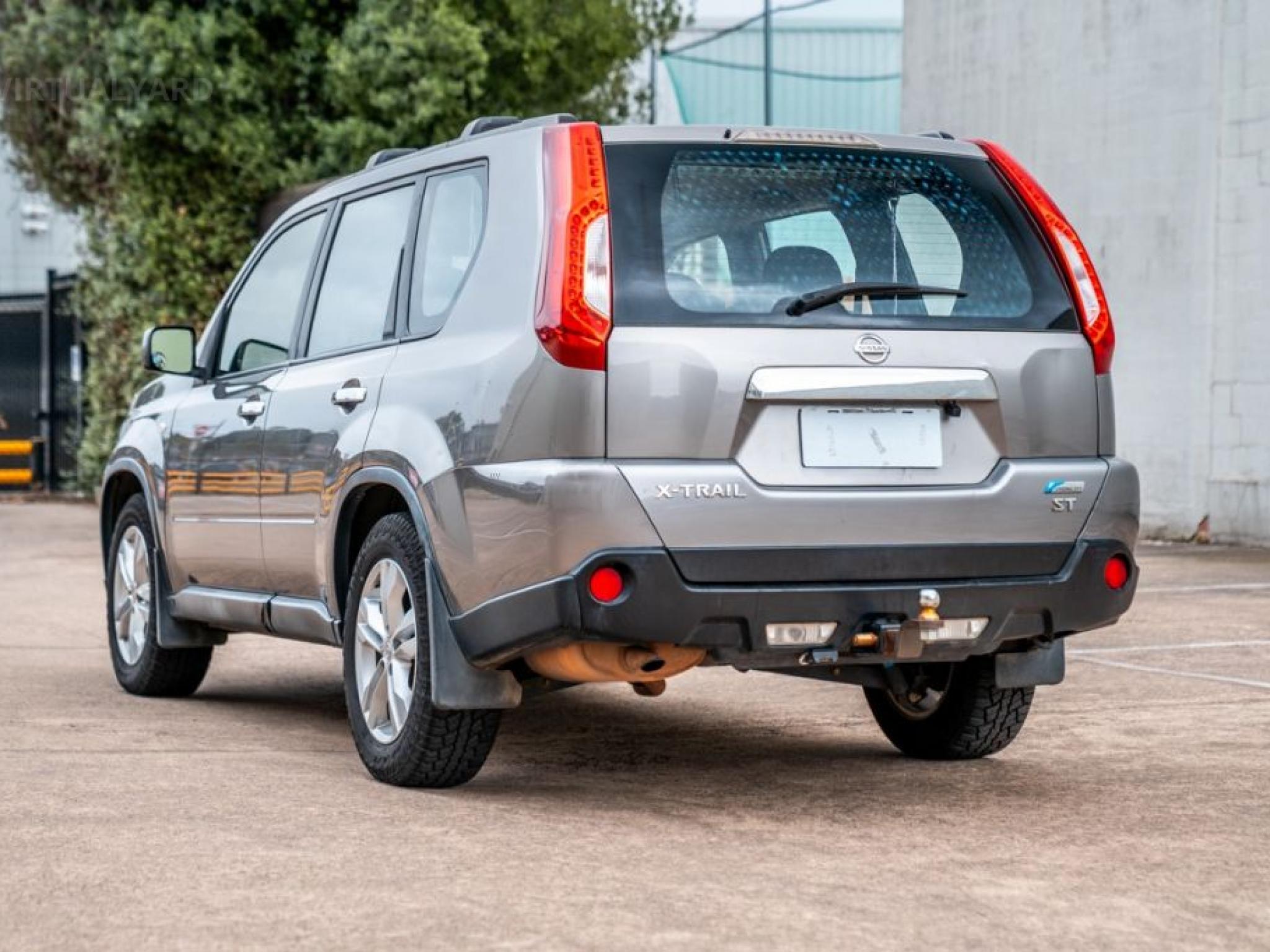 NISSAN X-TRAIL