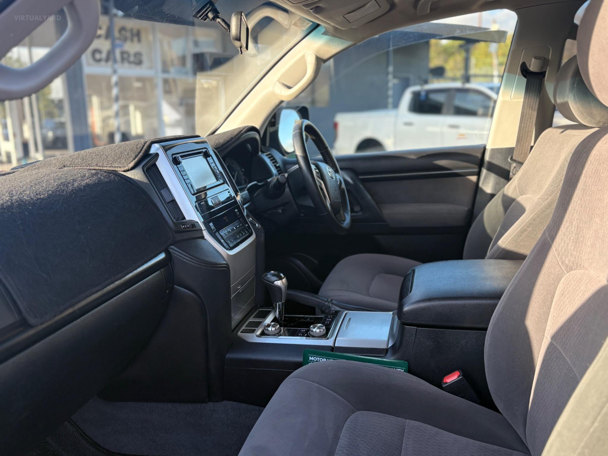TOYOTA LANDCRUISER