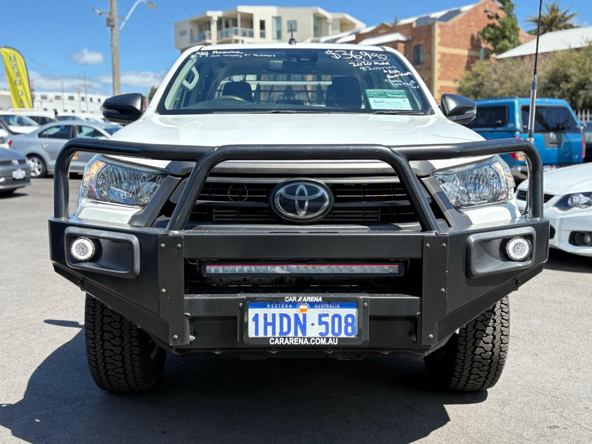TOYOTA HILUX