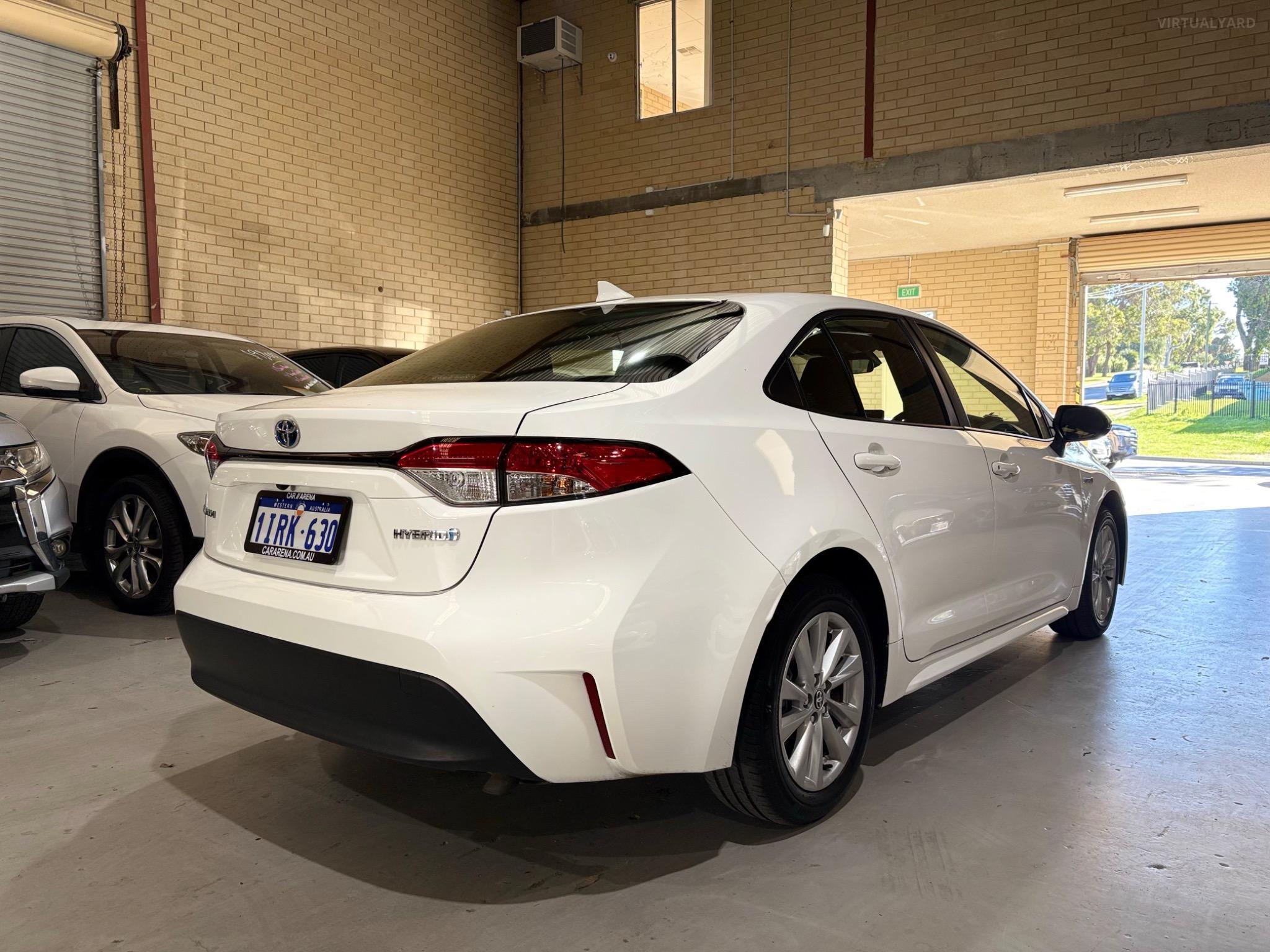 TOYOTA COROLLA