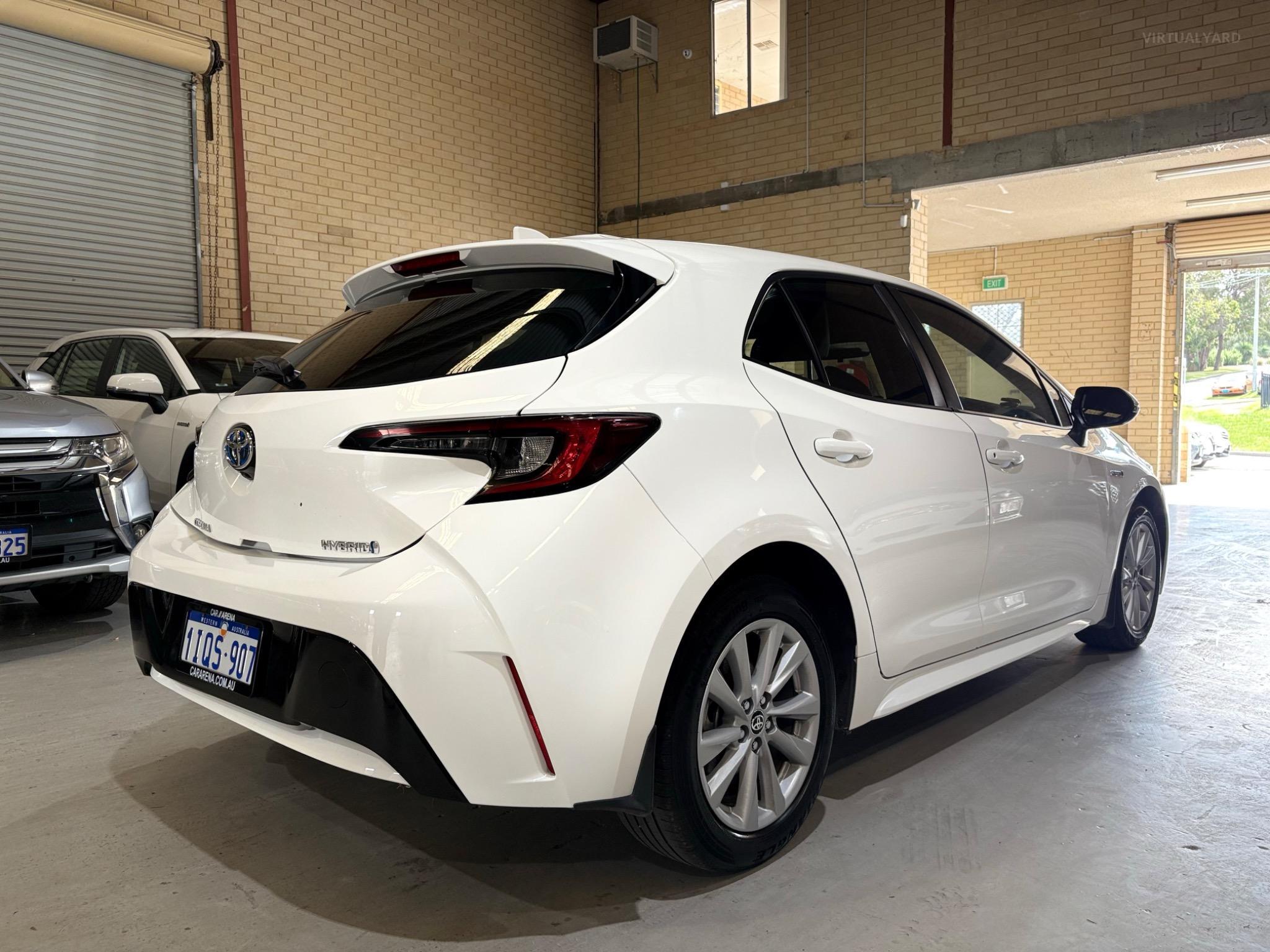 TOYOTA COROLLA