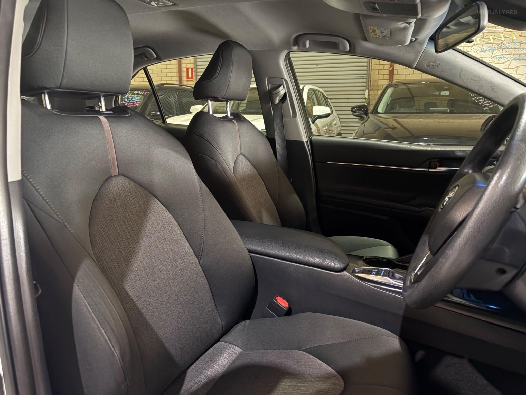TOYOTA CAMRY