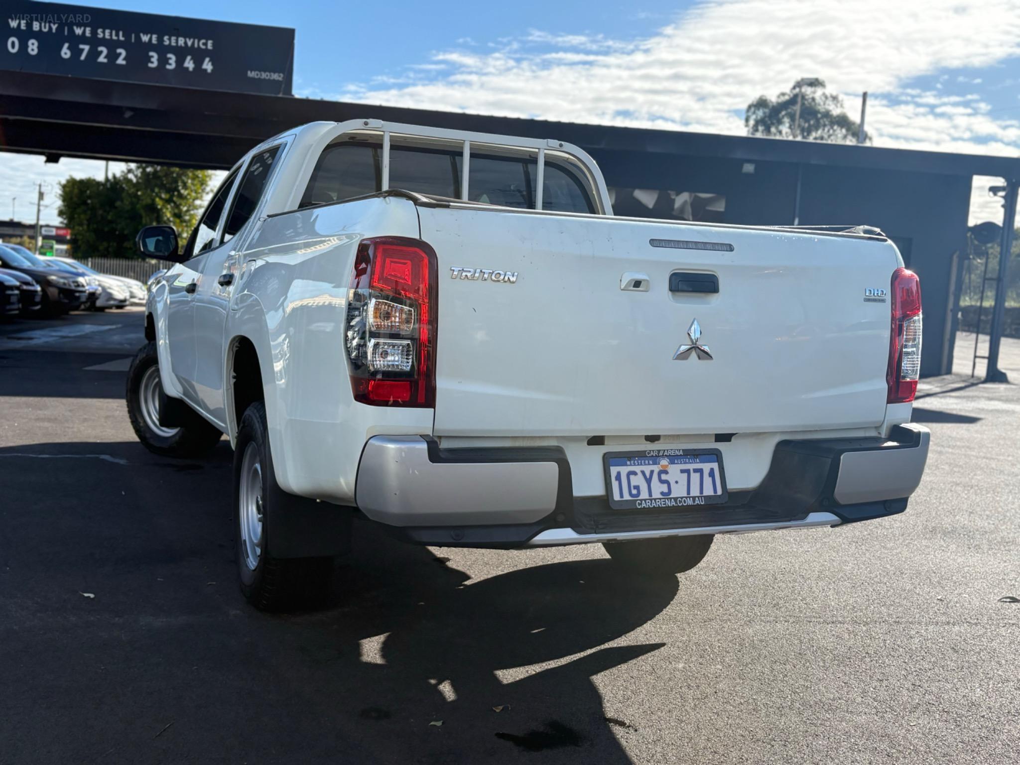 MITSUBISHI TRITON