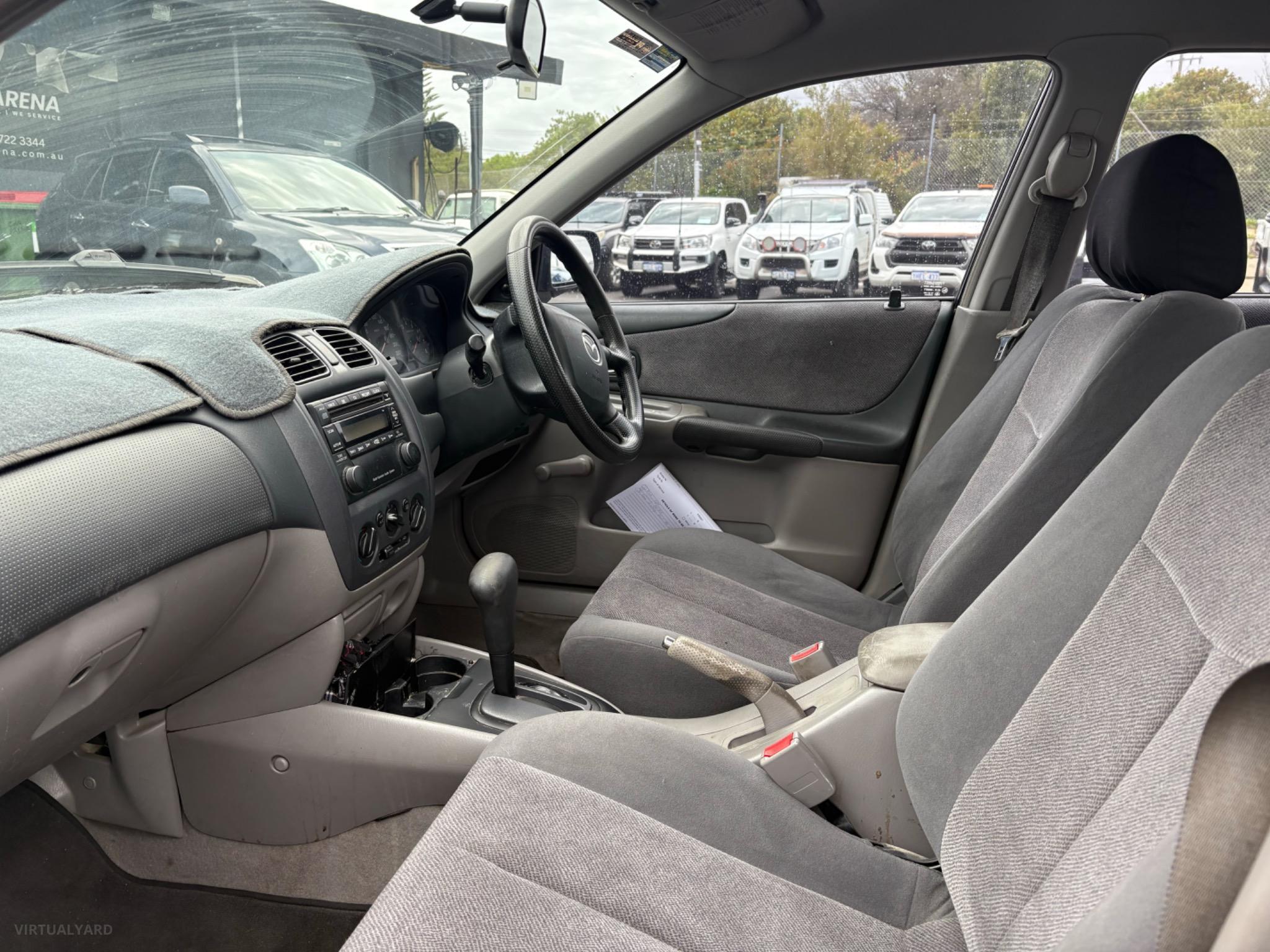 MAZDA 323