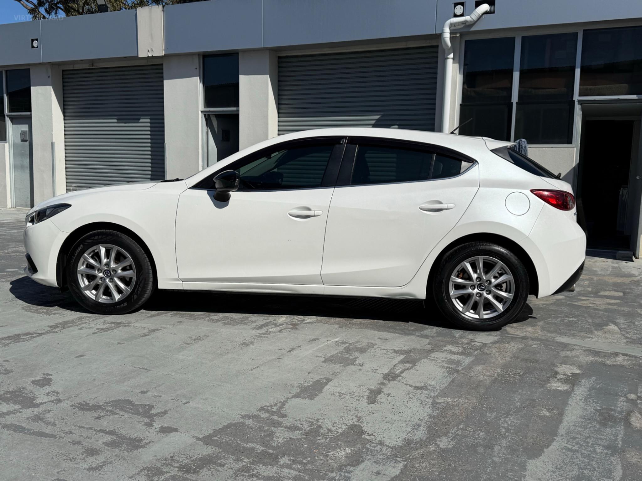 MAZDA MAZDA3