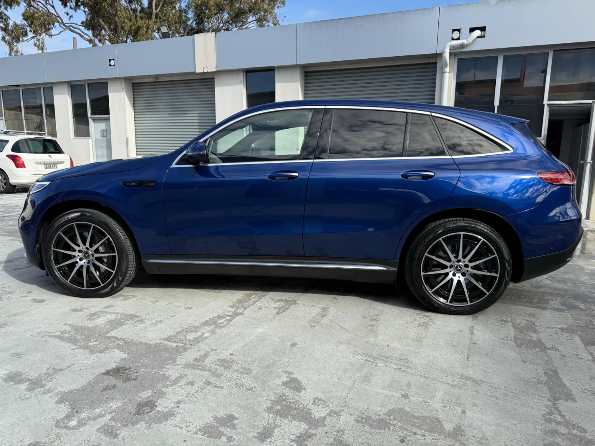 MERCEDES-BENZ EQC