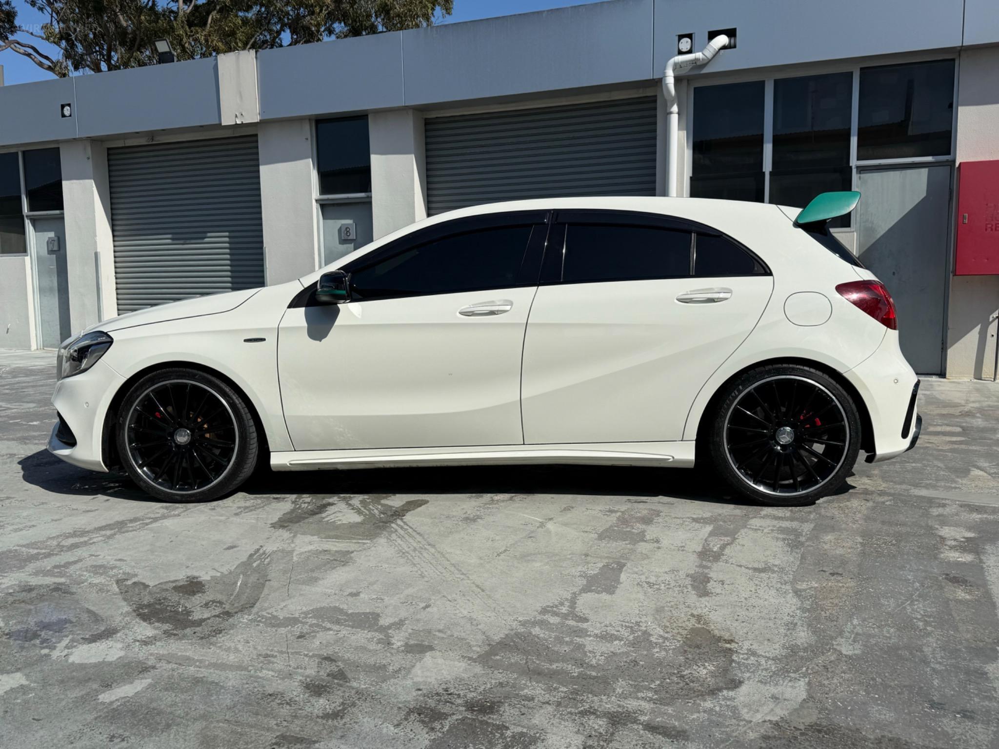 MERCEDES-BENZ A250