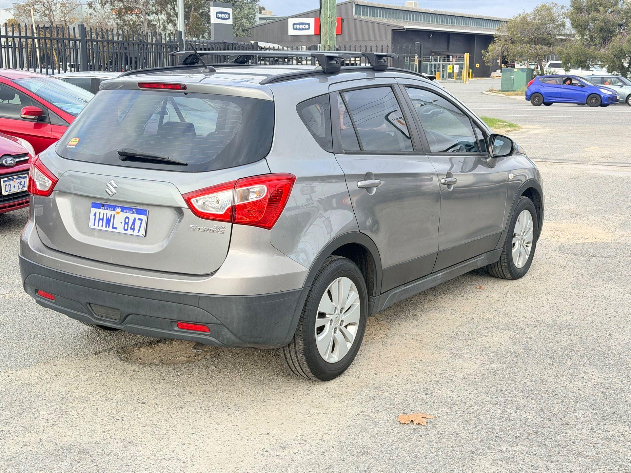 SUZUKI S-CROSS