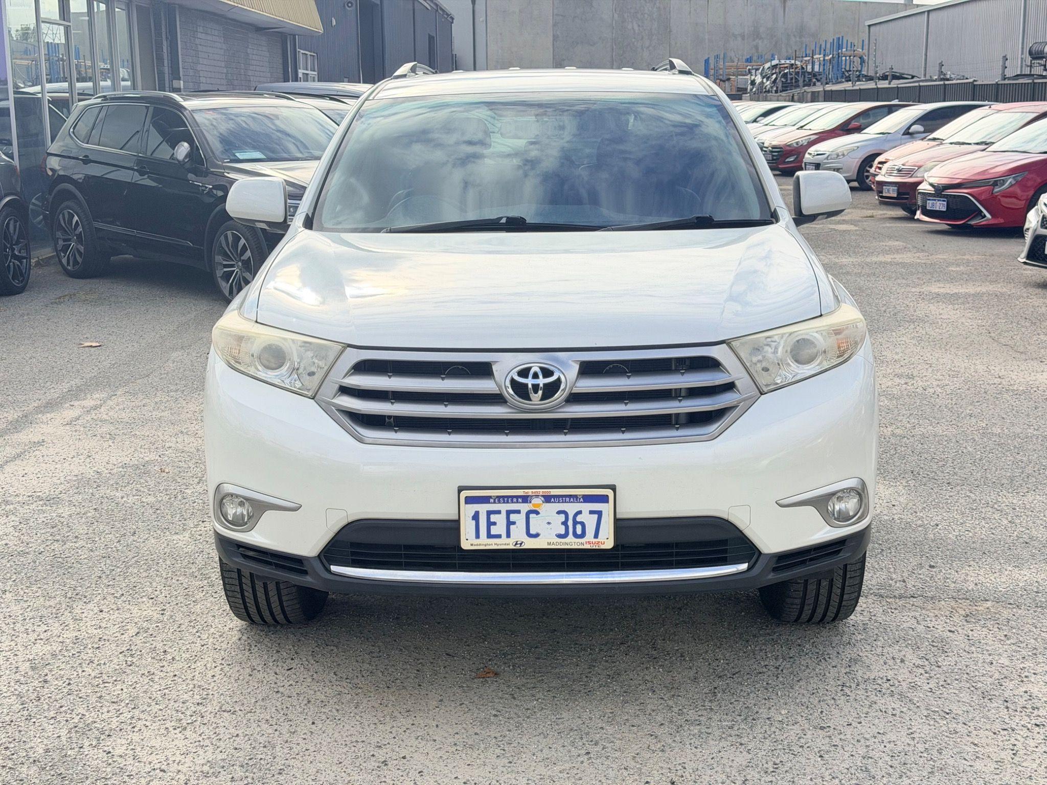 TOYOTA KLUGER