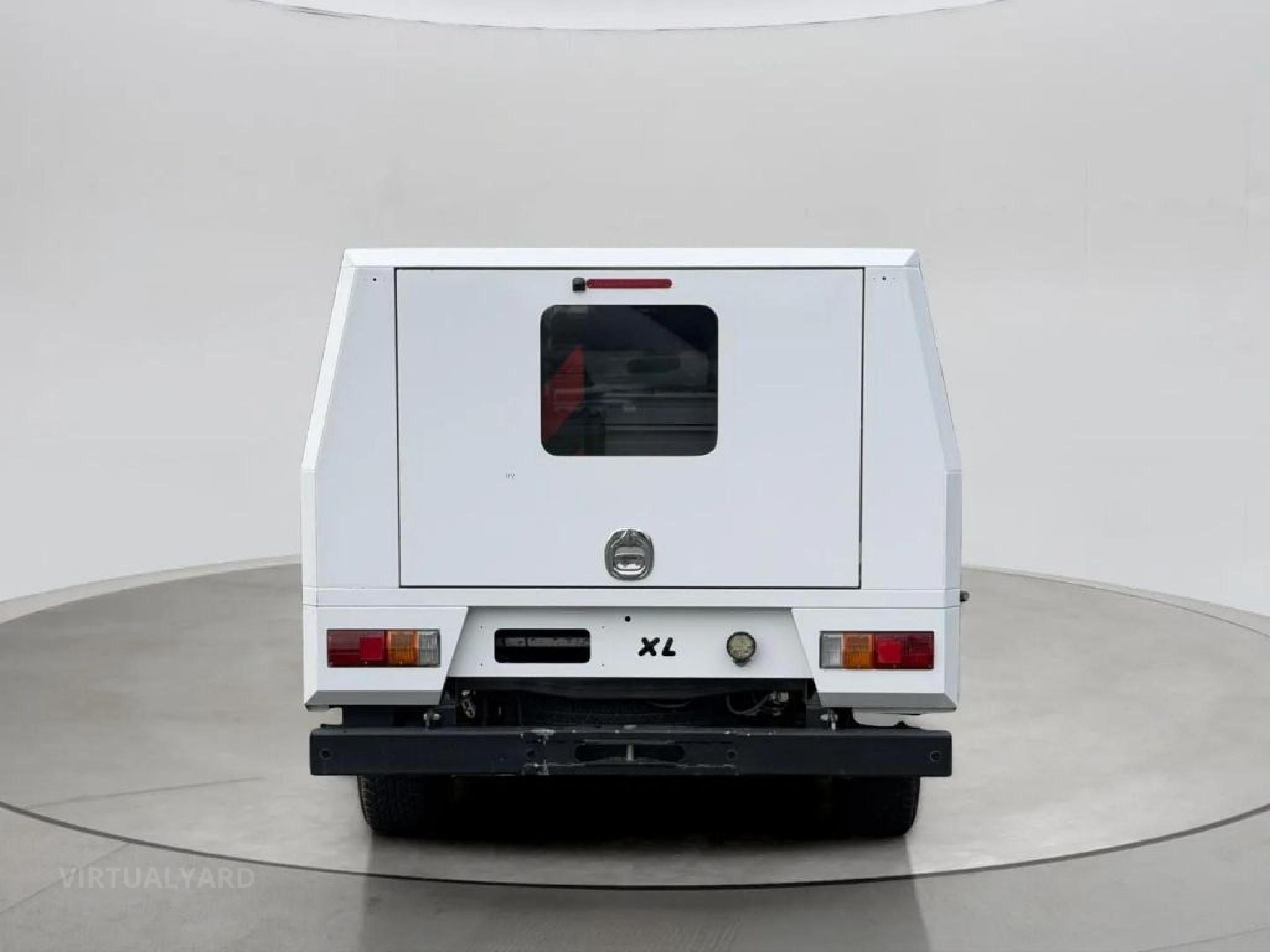 HOLDEN COLORADO
