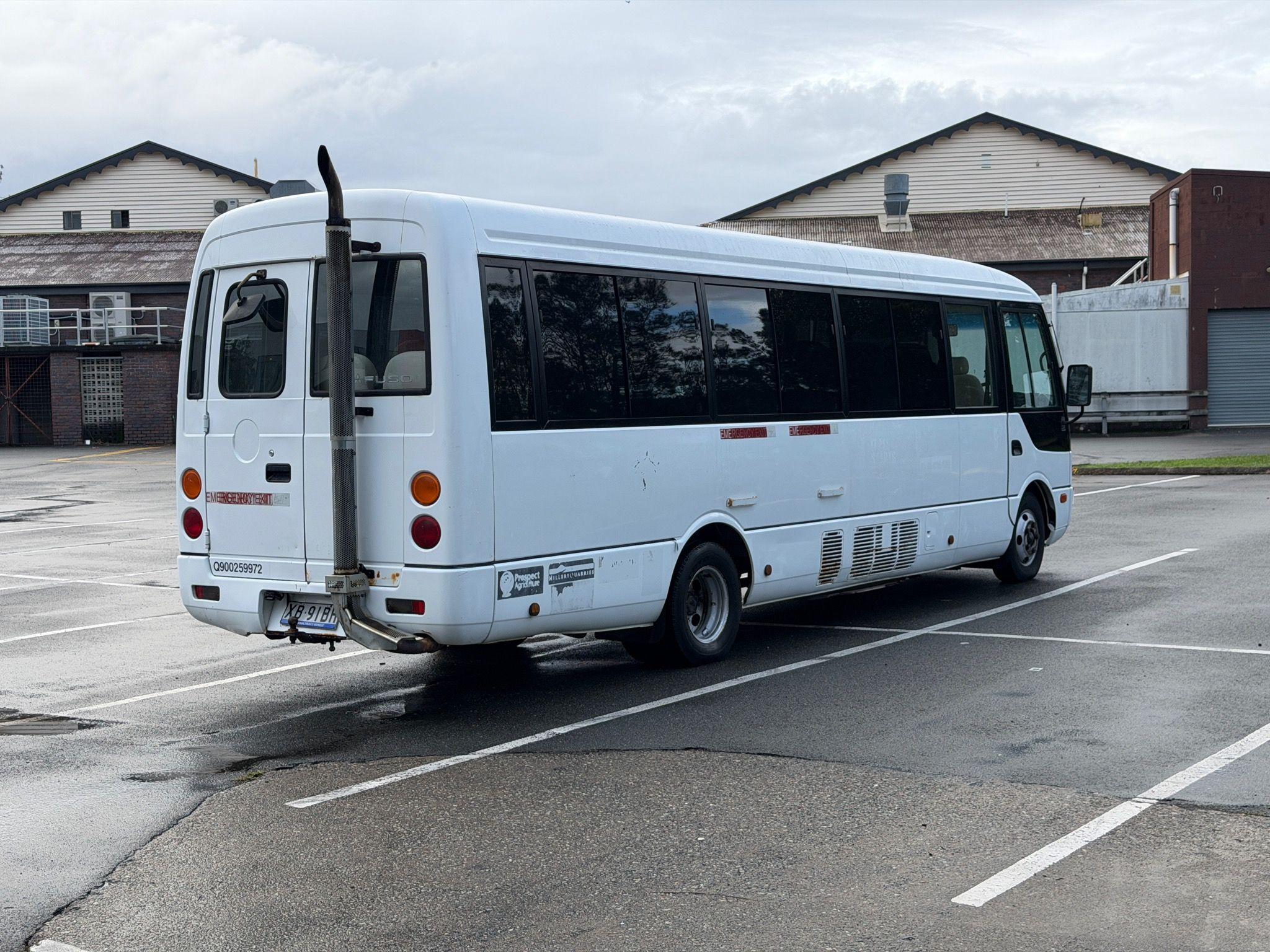 MITSUBISHI Fuso Rosa