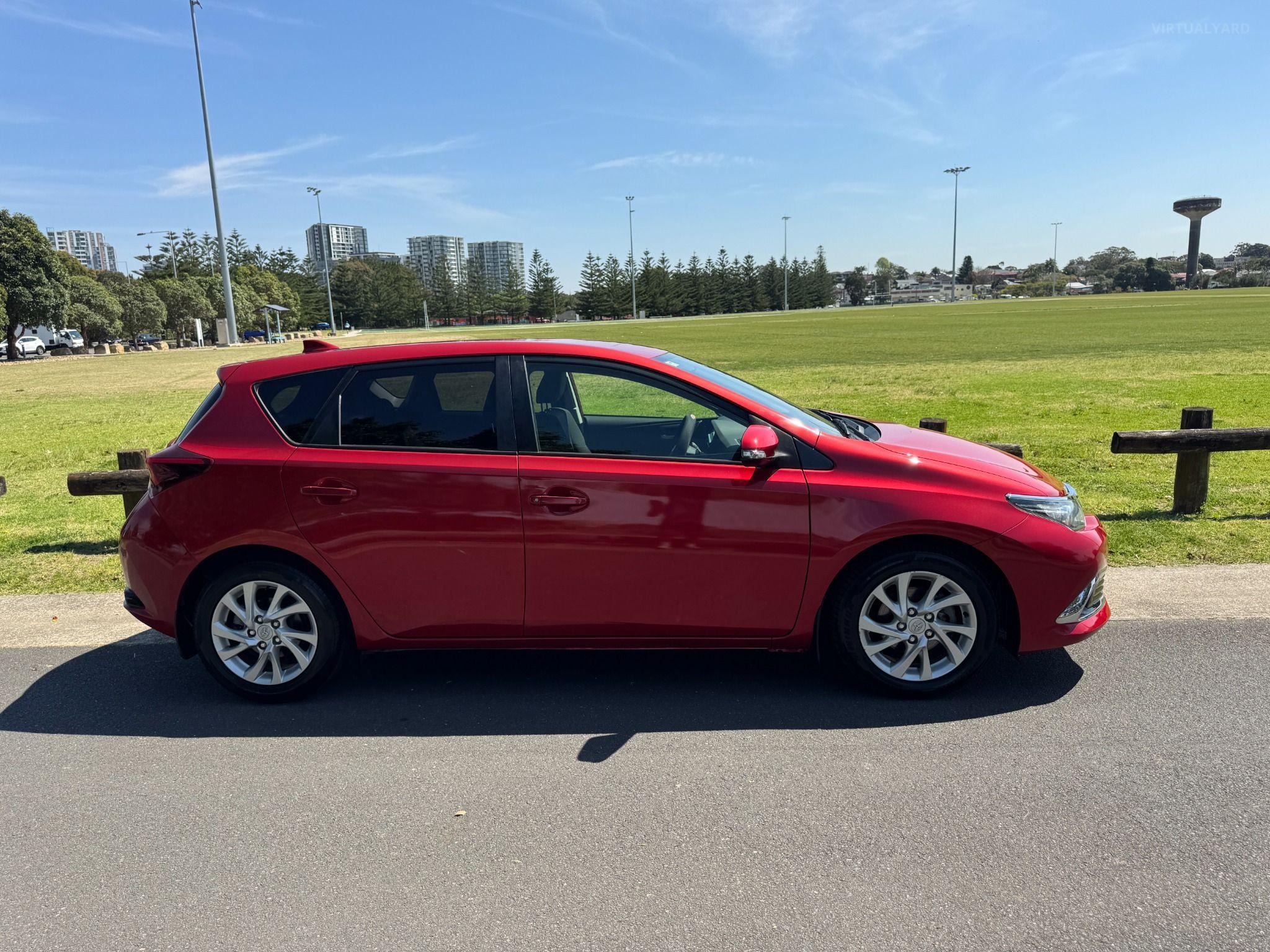 TOYOTA COROLLA