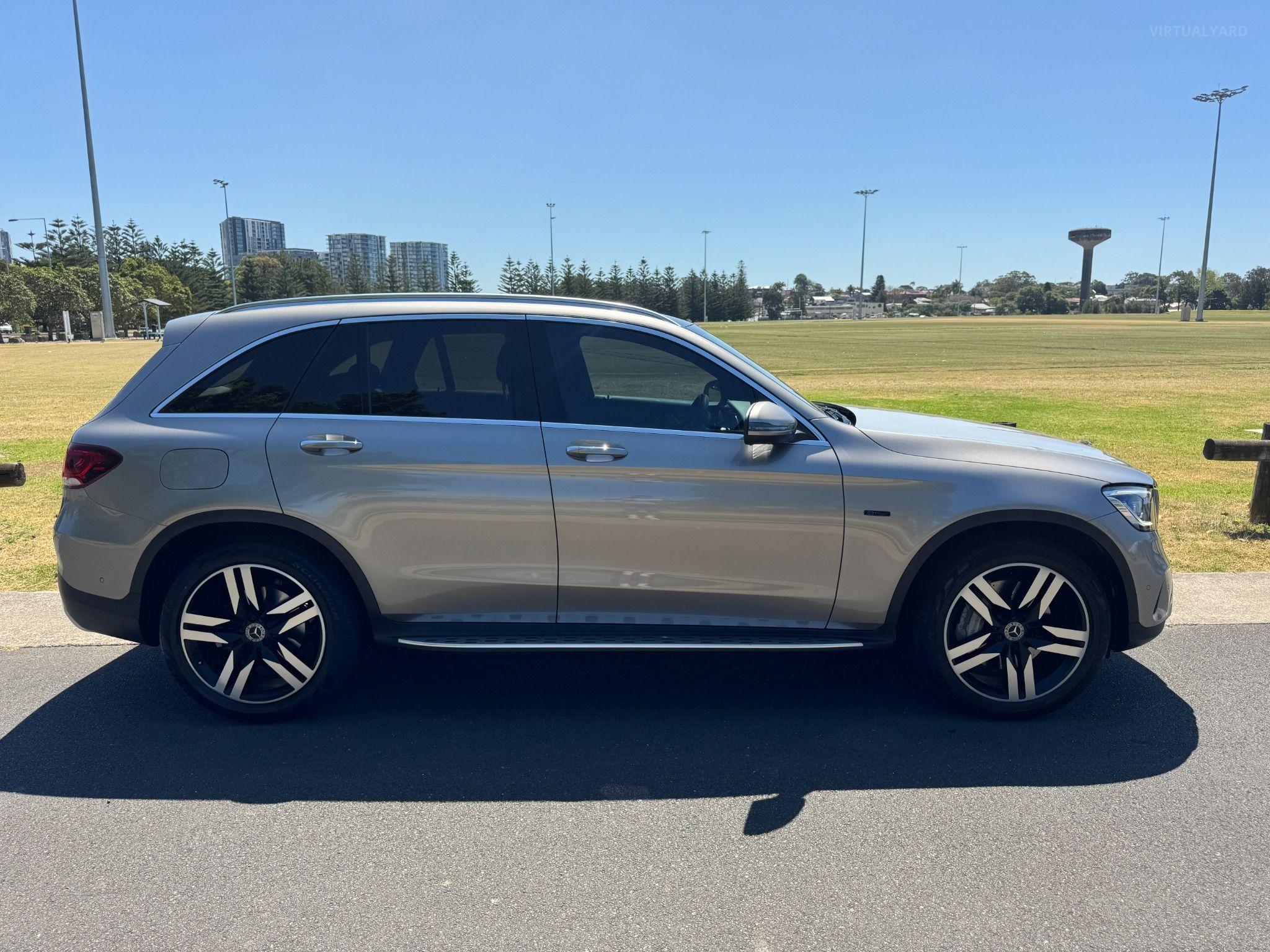 MERCEDES-BENZ GLC