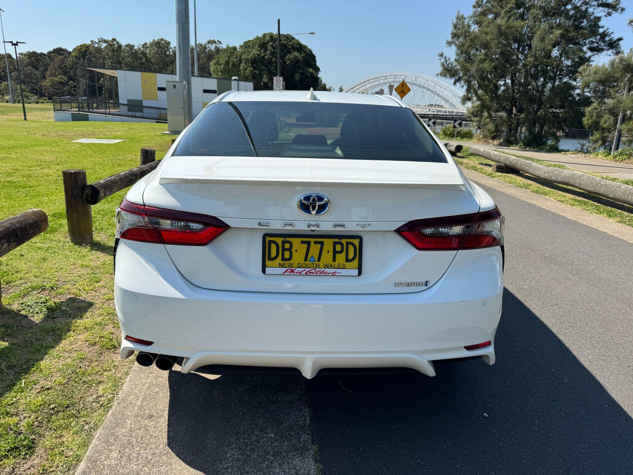TOYOTA CAMRY