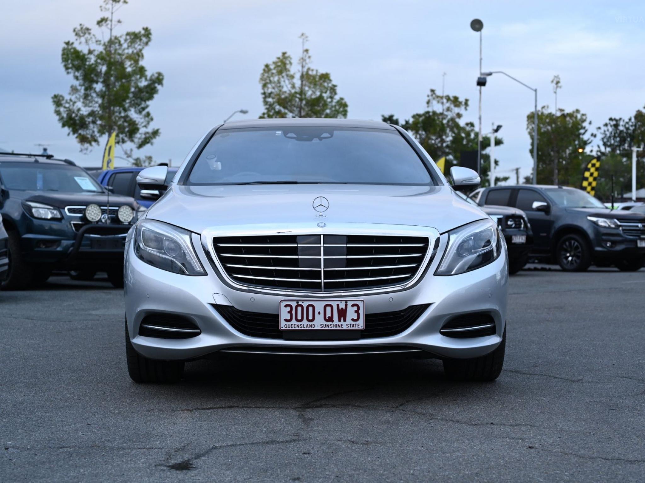 Mercedes-Benz S400
