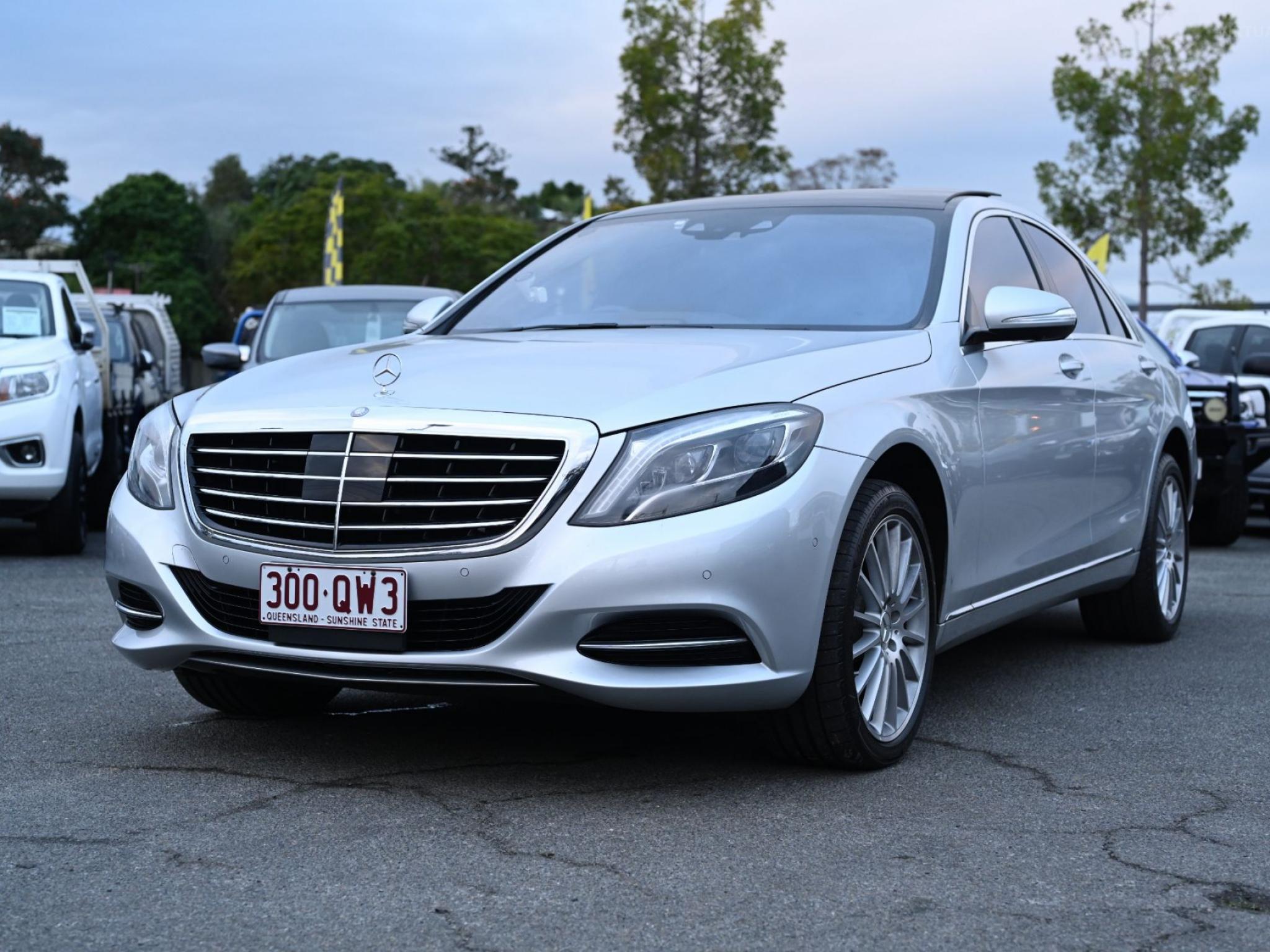 Mercedes-Benz S400