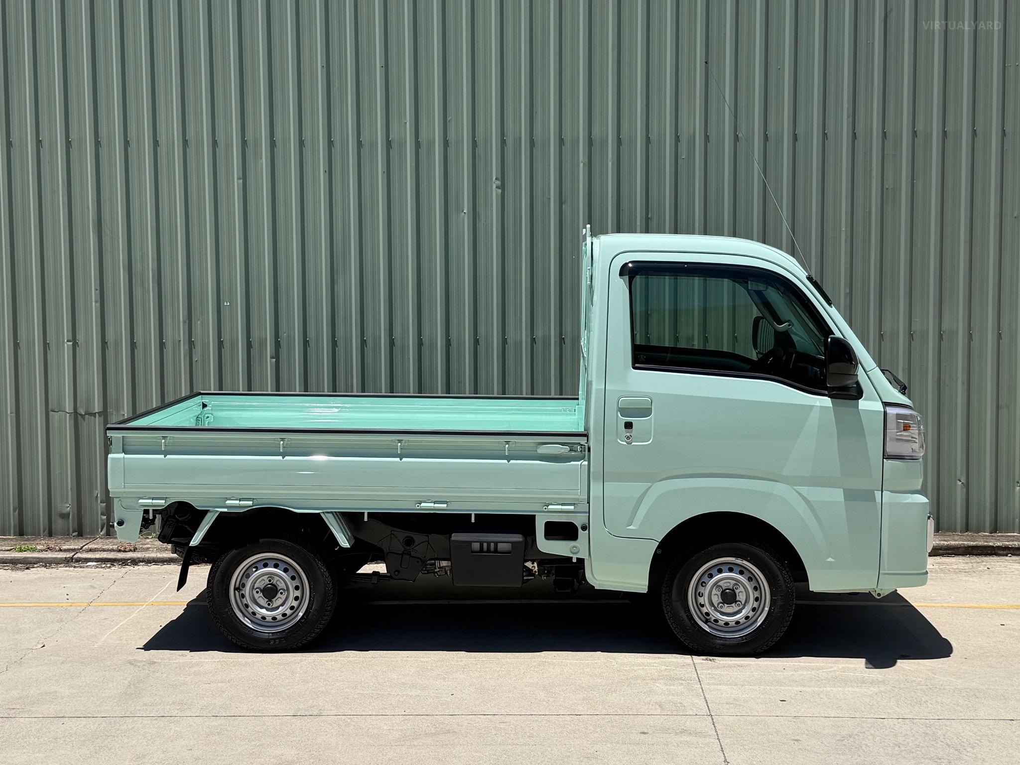 DAIHATSU HI-JET