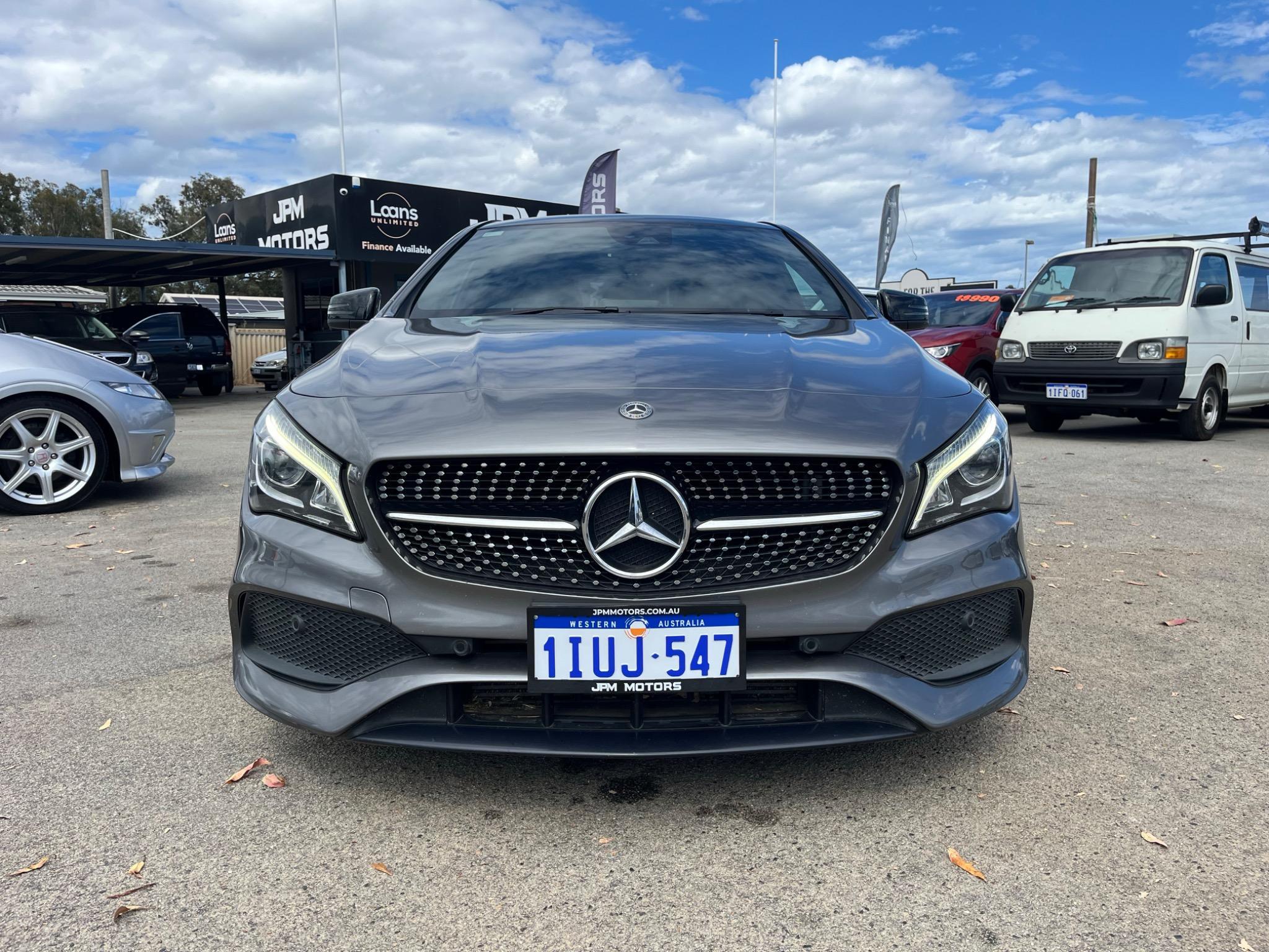 MERCEDES-BENZ CLA