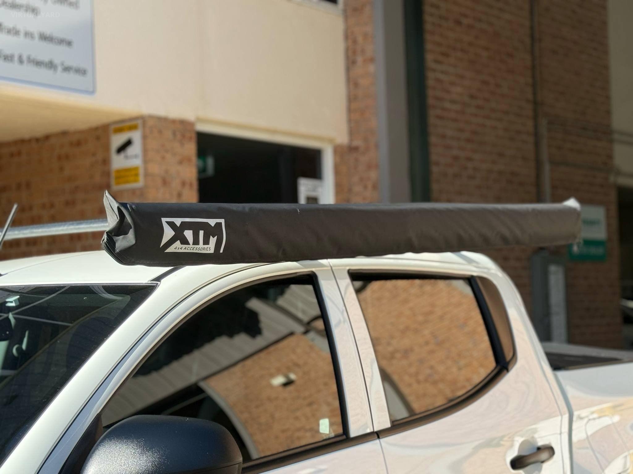 MITSUBISHI TRITON