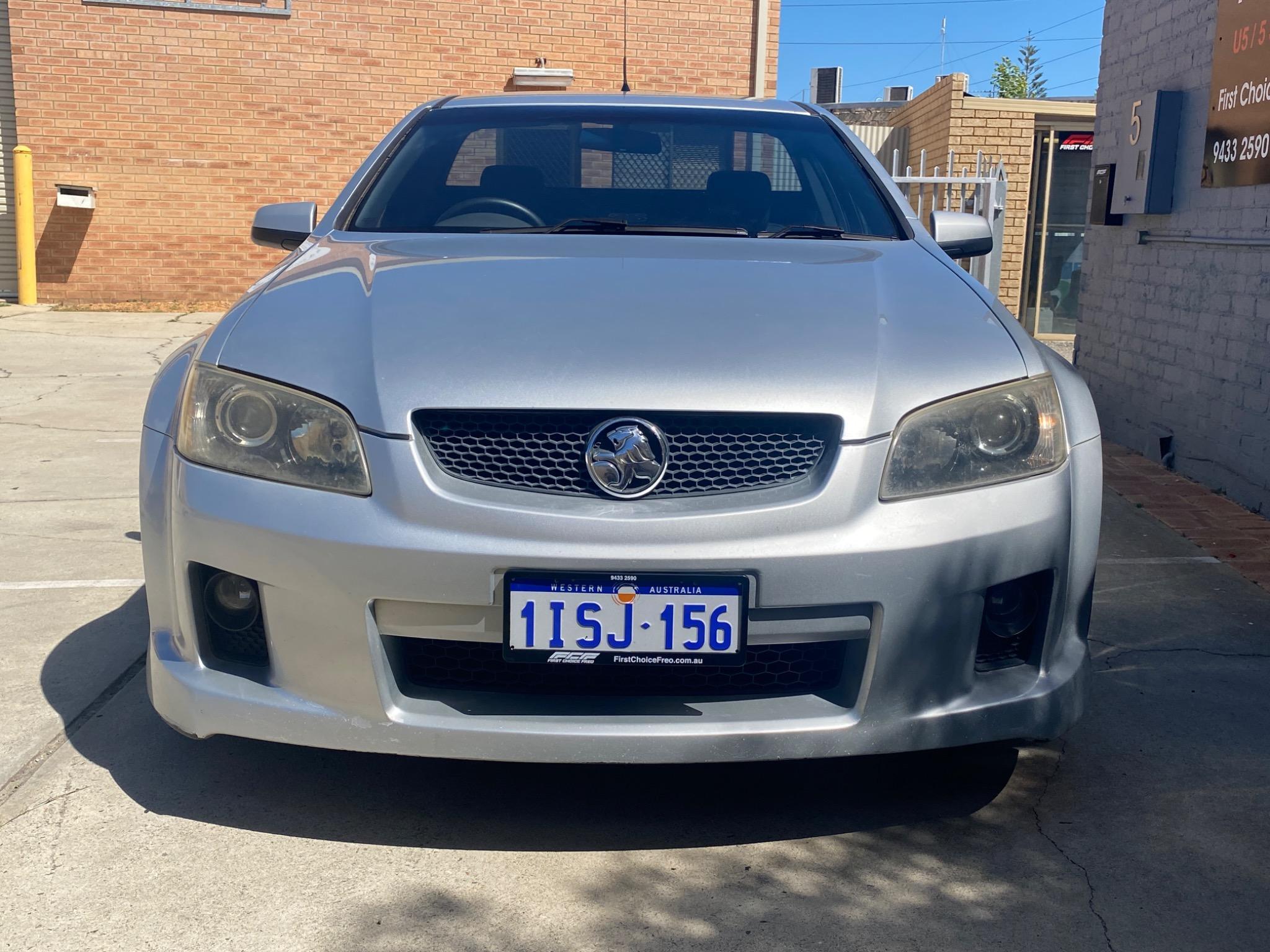 HOLDEN COMMODORE