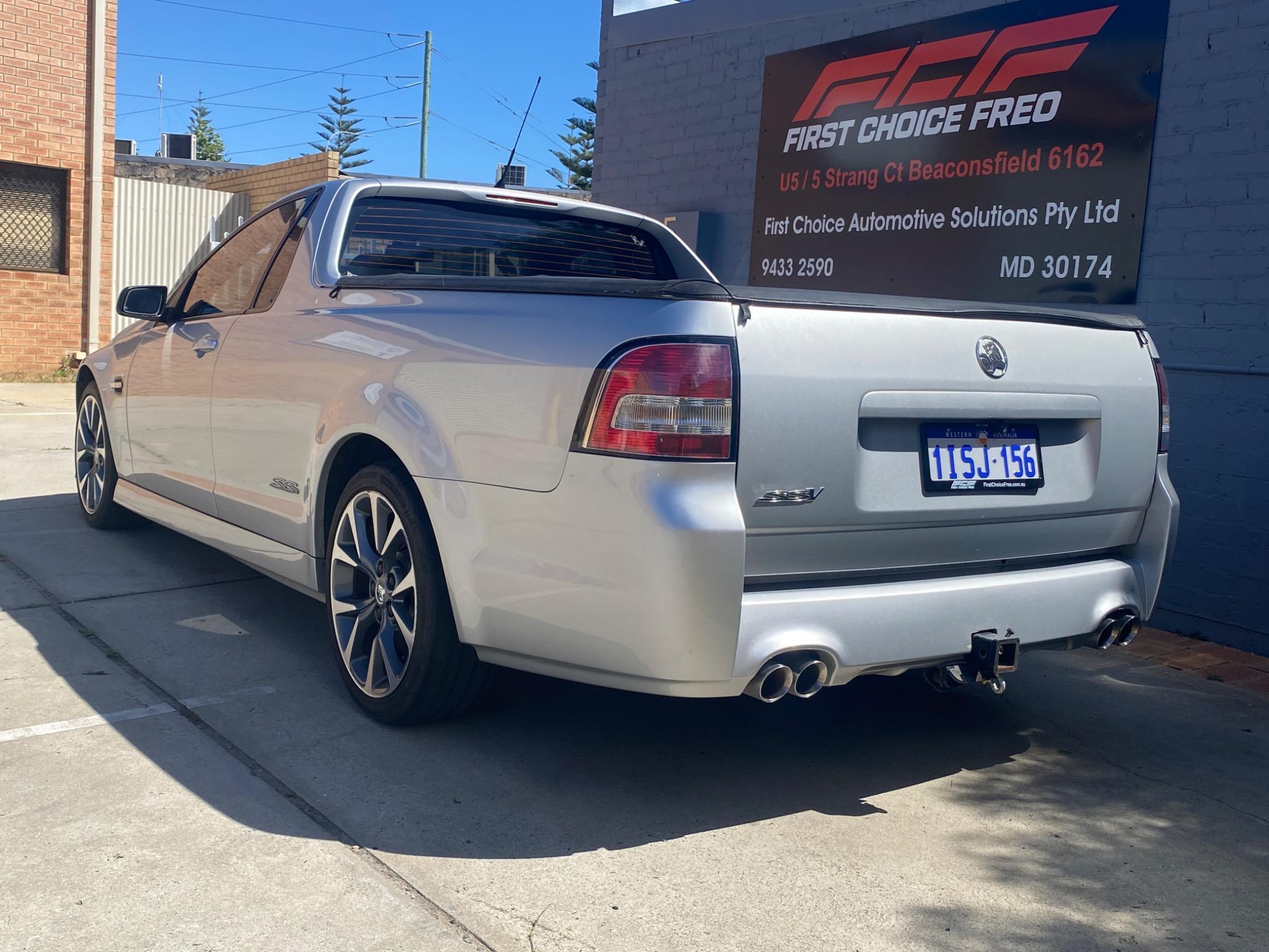 HOLDEN COMMODORE