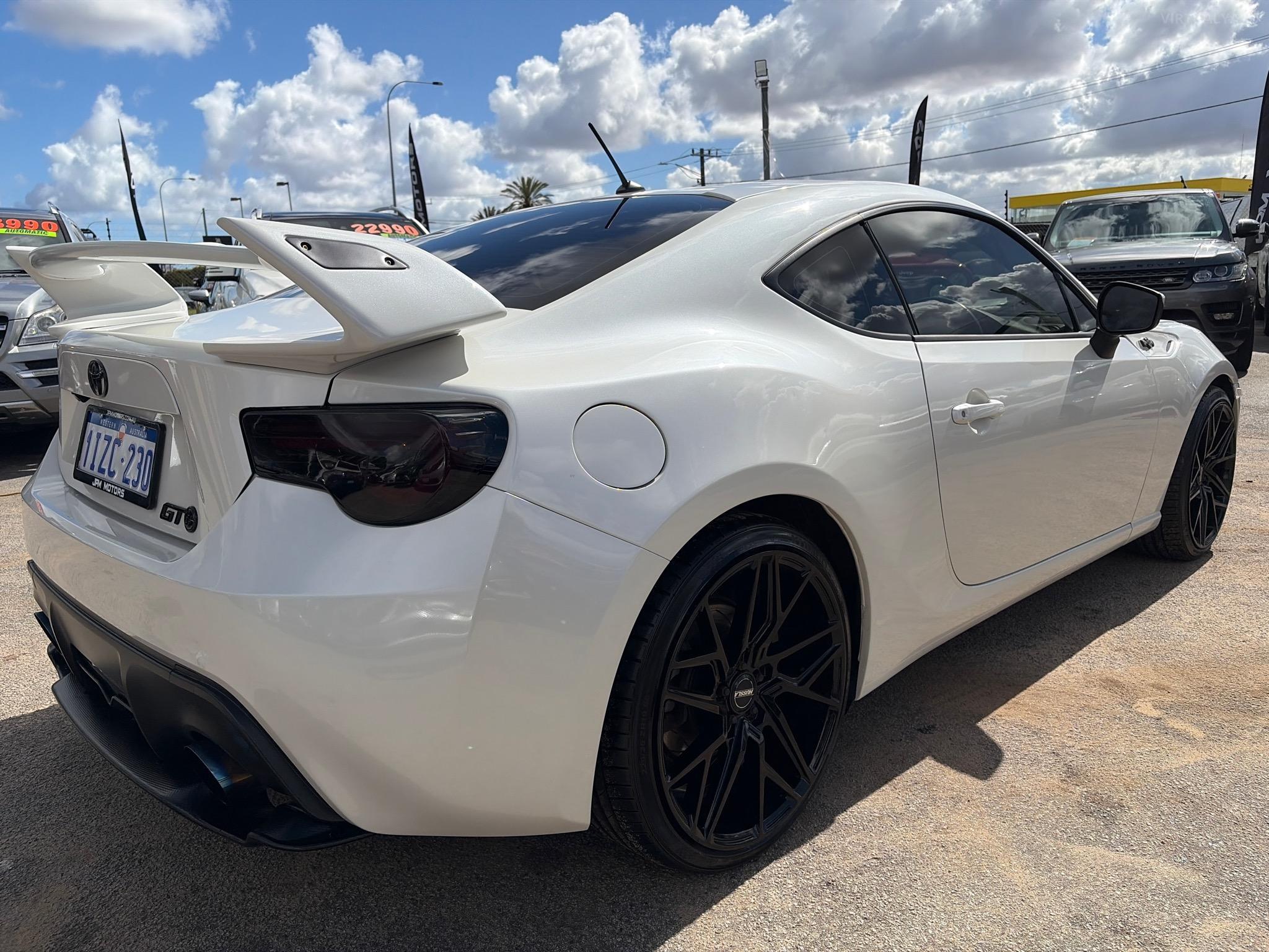 TOYOTA 86