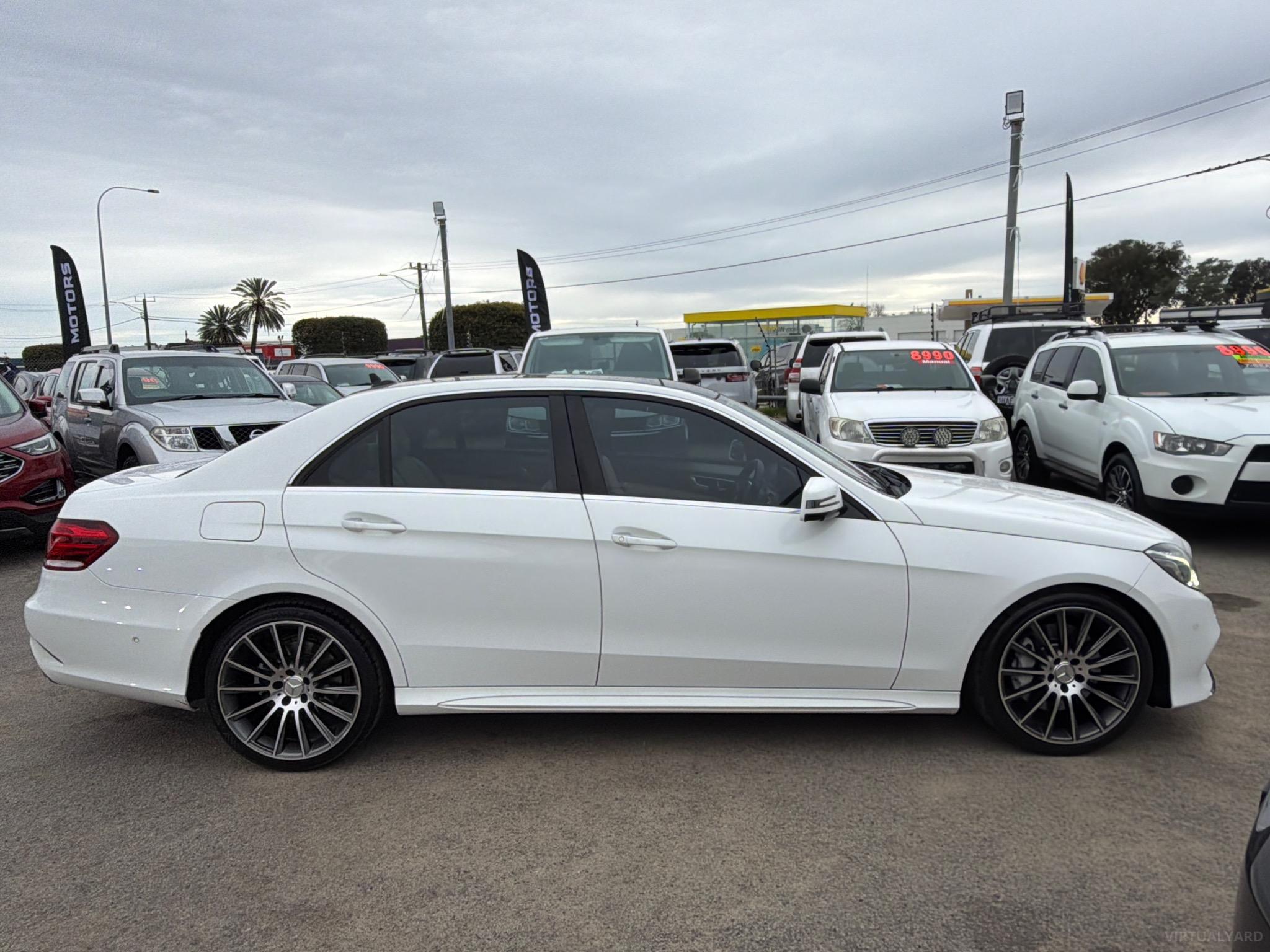MERCEDES-BENZ E400