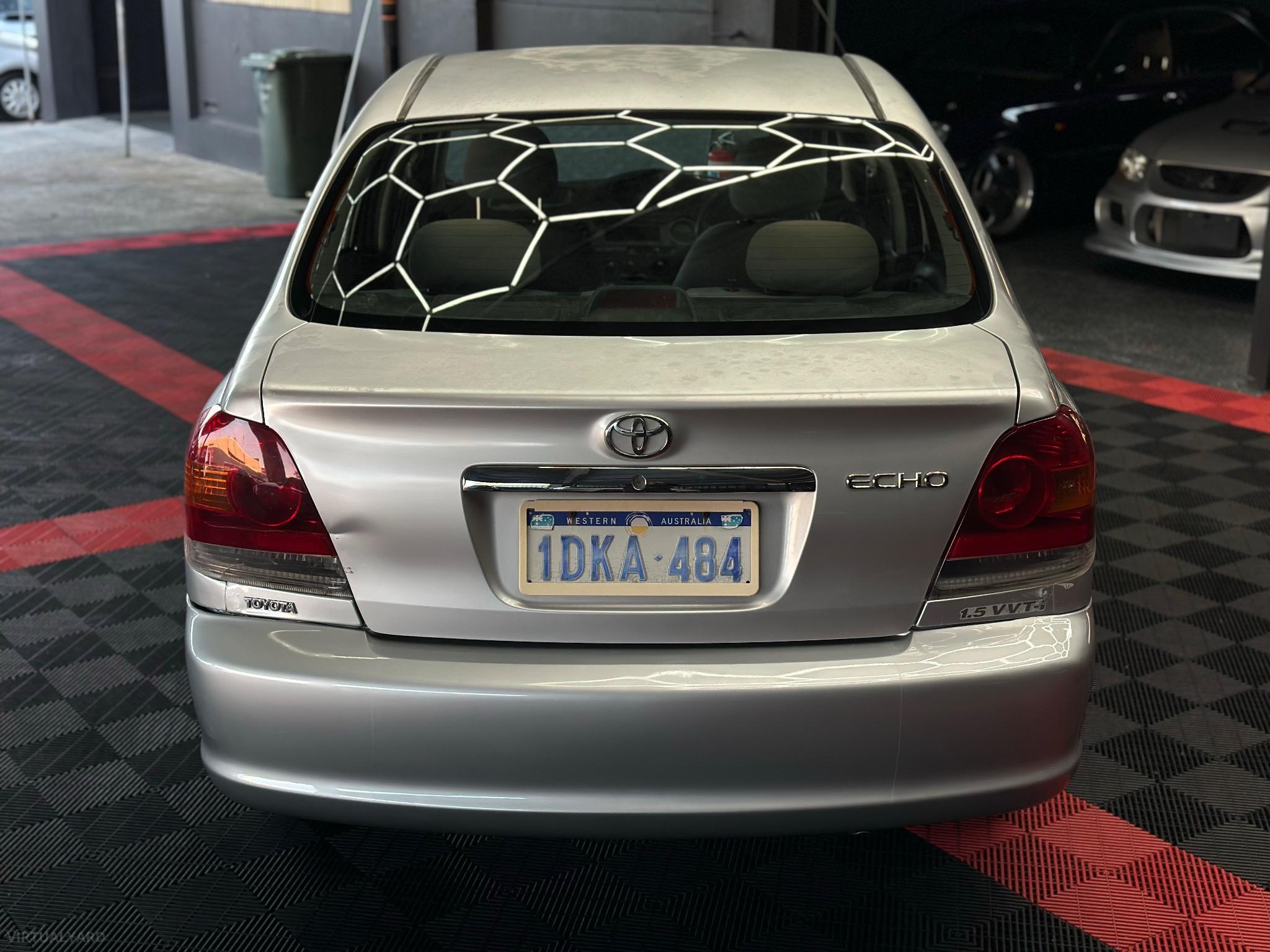 Toyota Echo