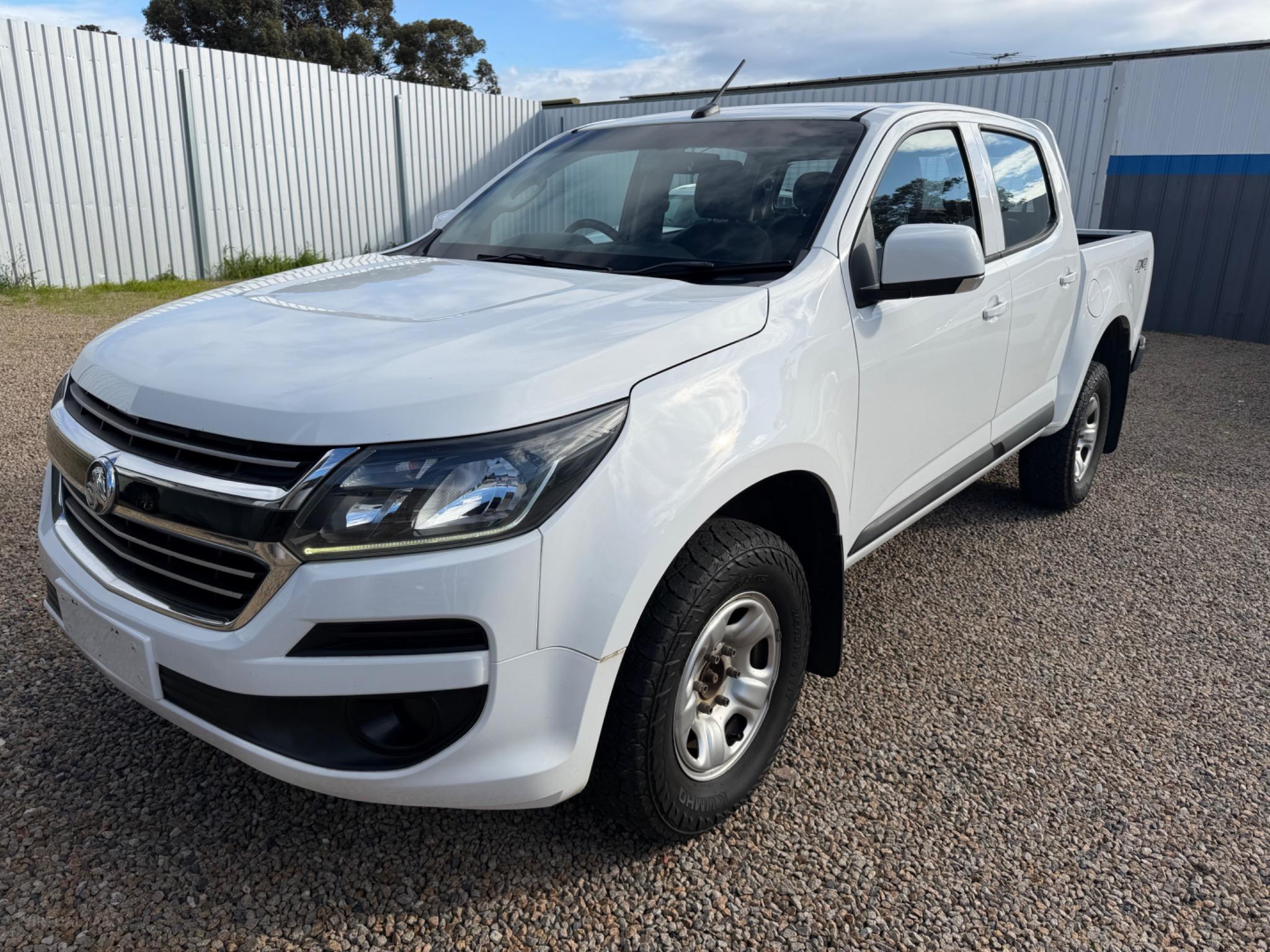 HOLDEN COLORADO