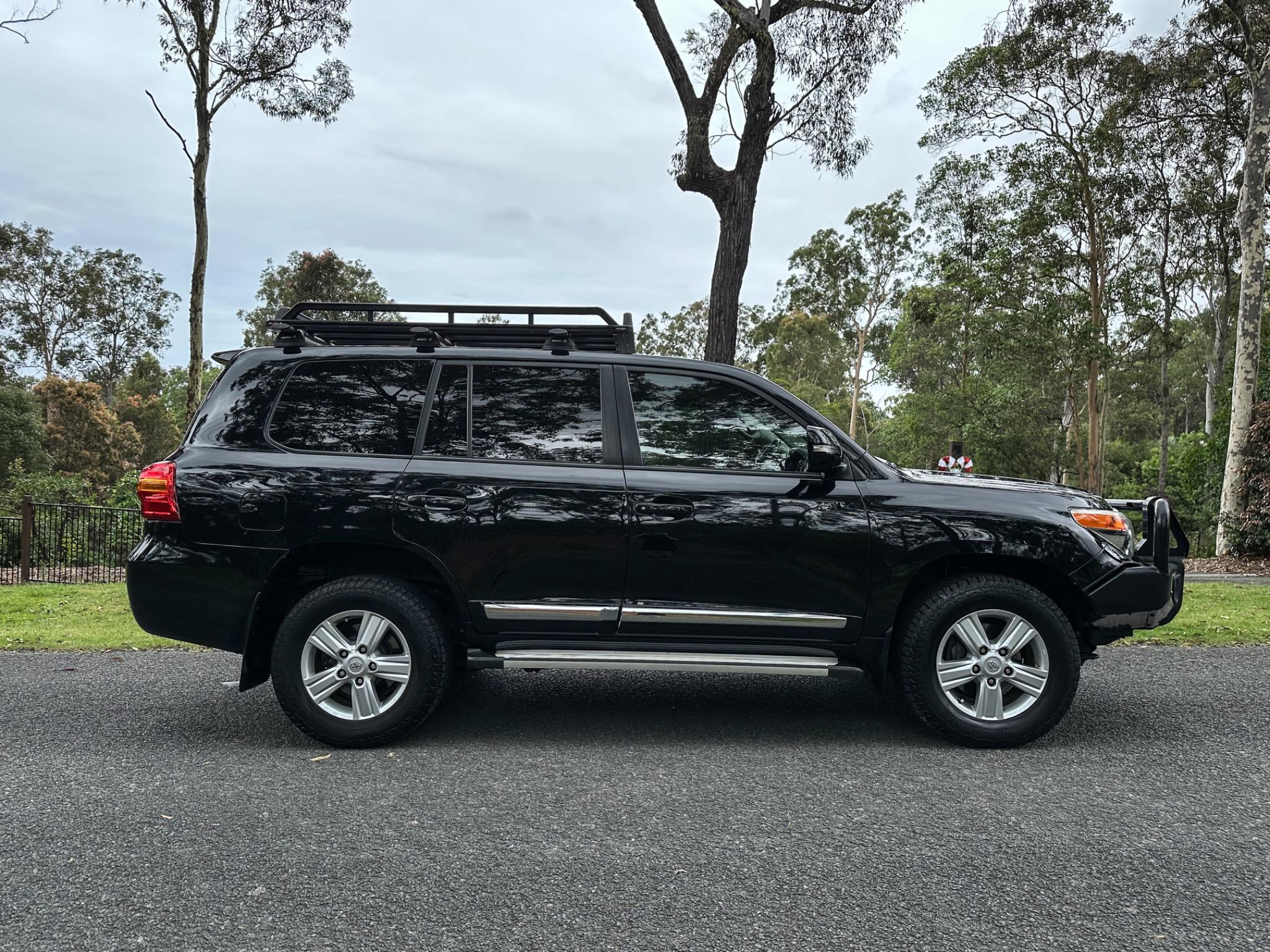 TOYOTA LANDCRUISER