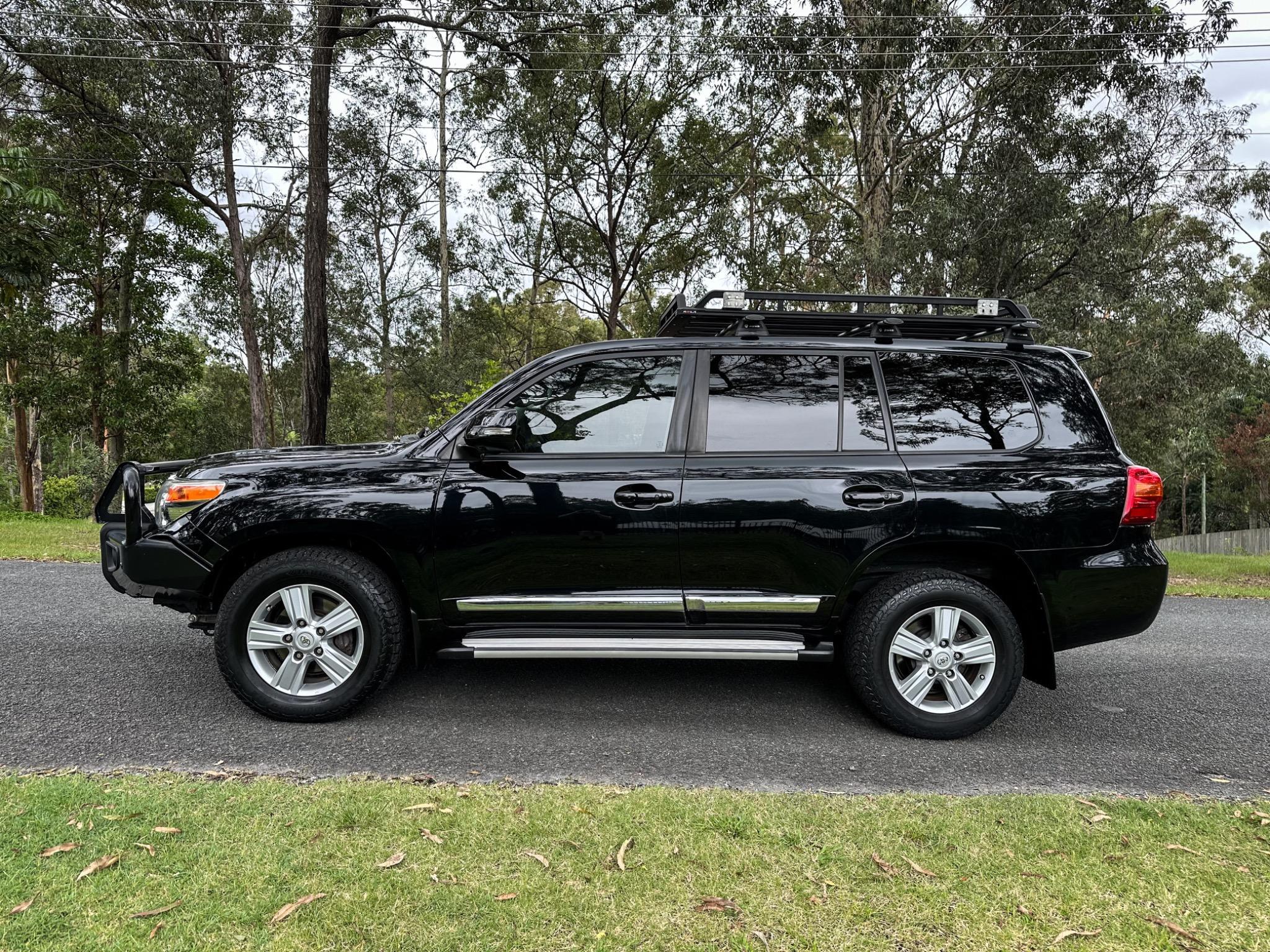 TOYOTA LANDCRUISER