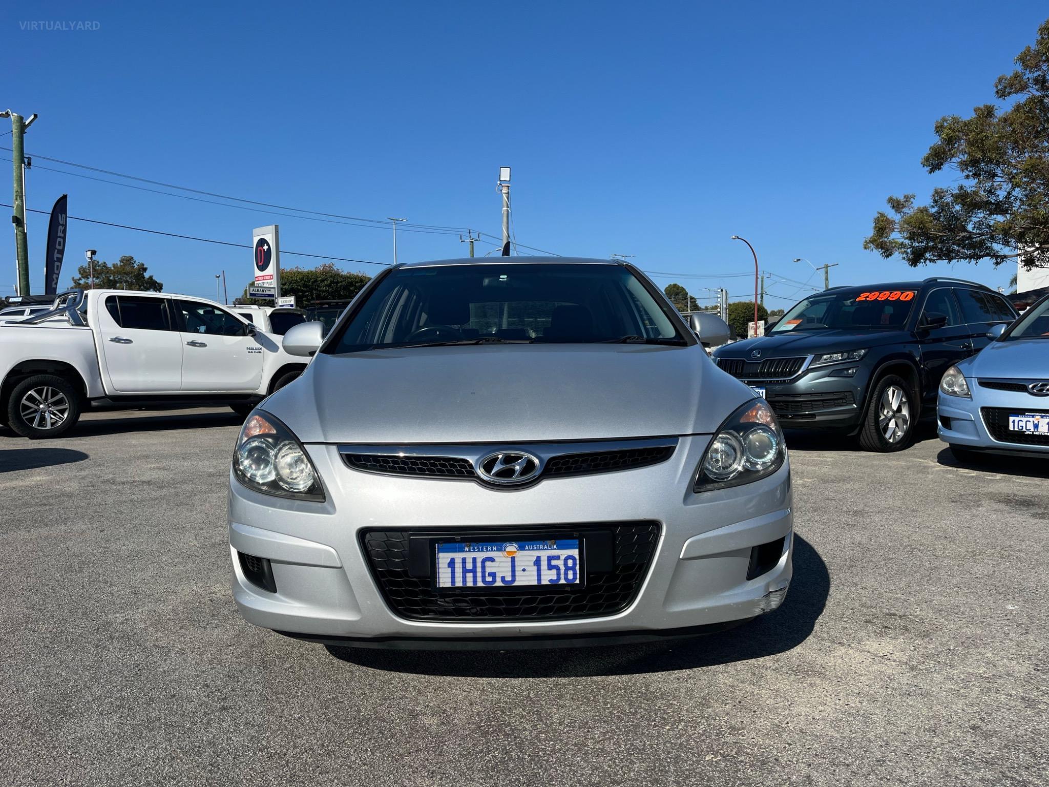 HYUNDAI i30