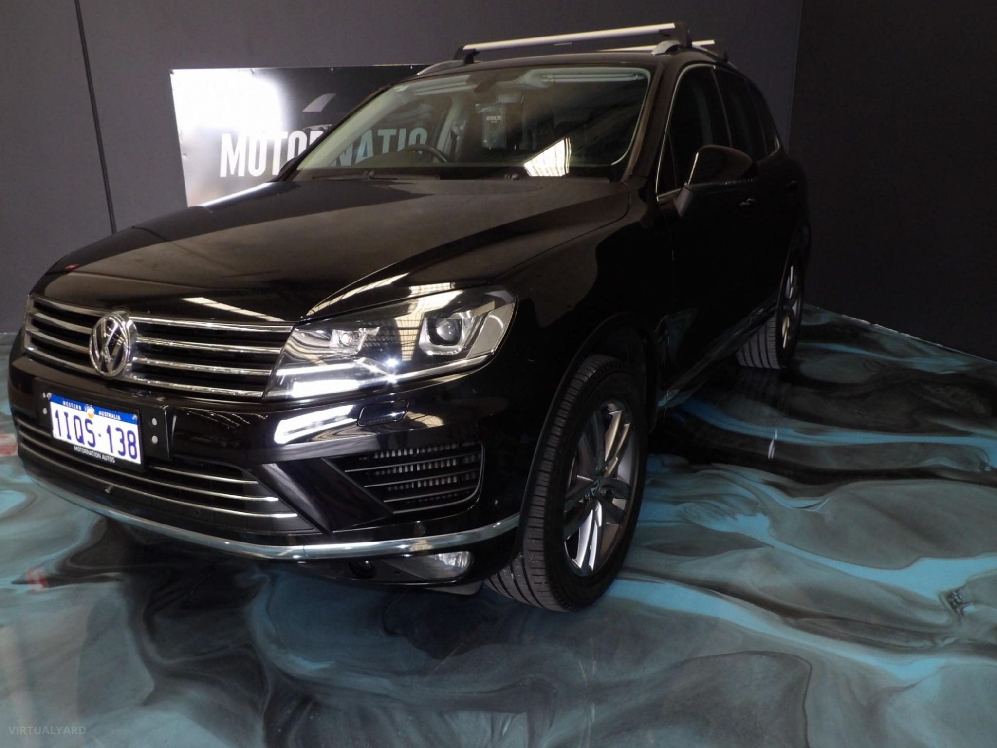 VOLKSWAGEN TOUAREG
