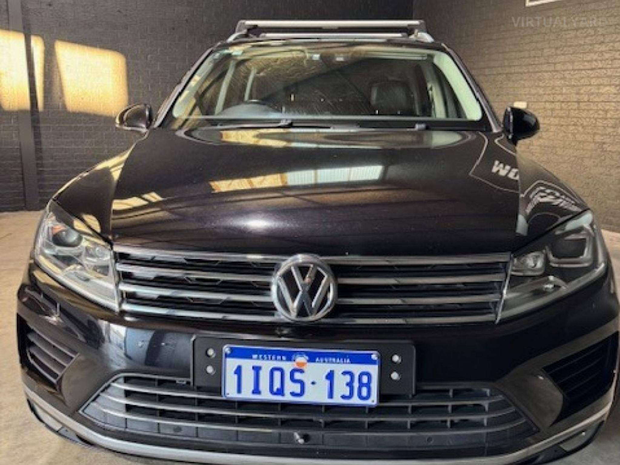VOLKSWAGEN TOUAREG