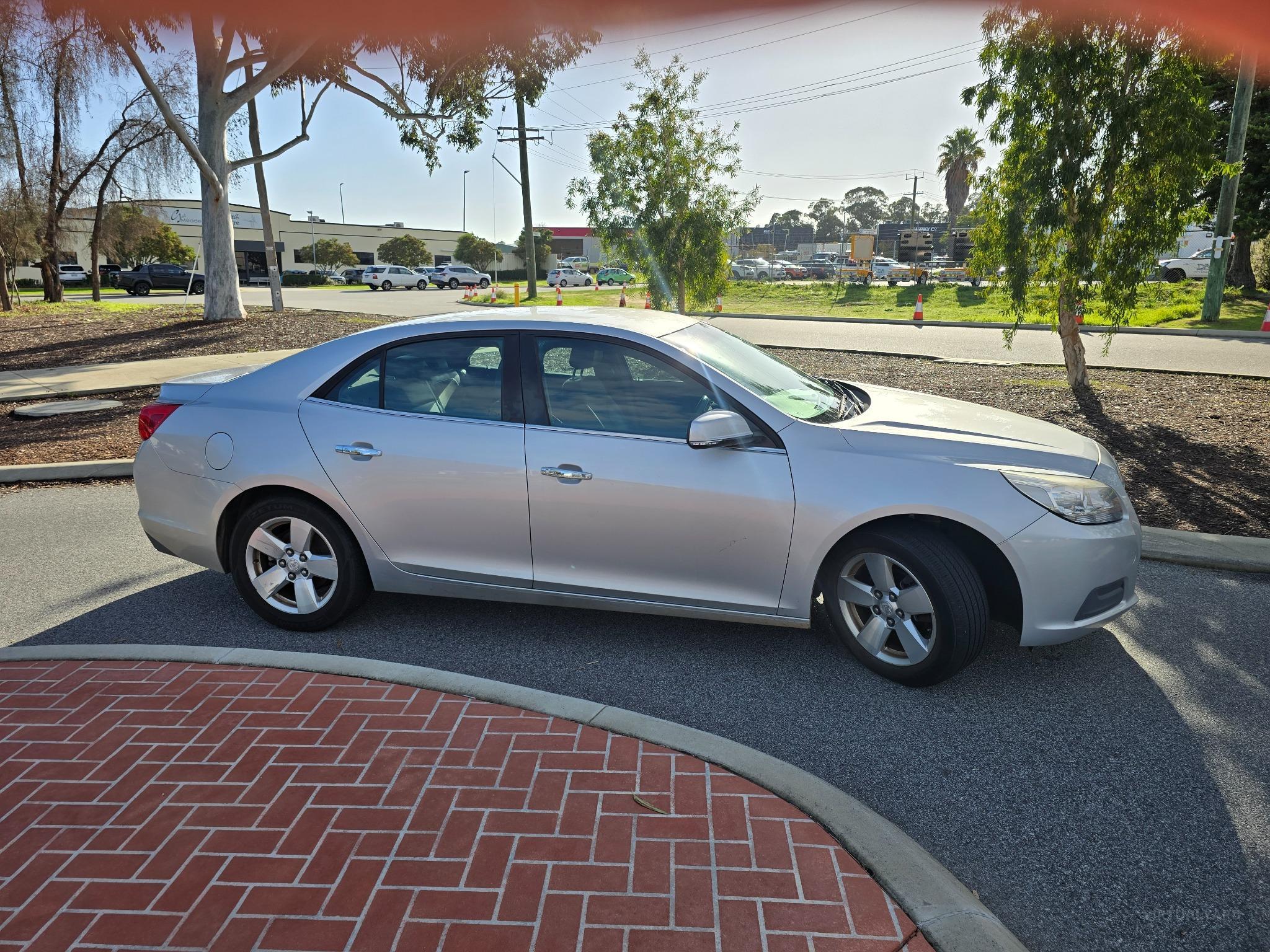 HOLDEN MALIBU