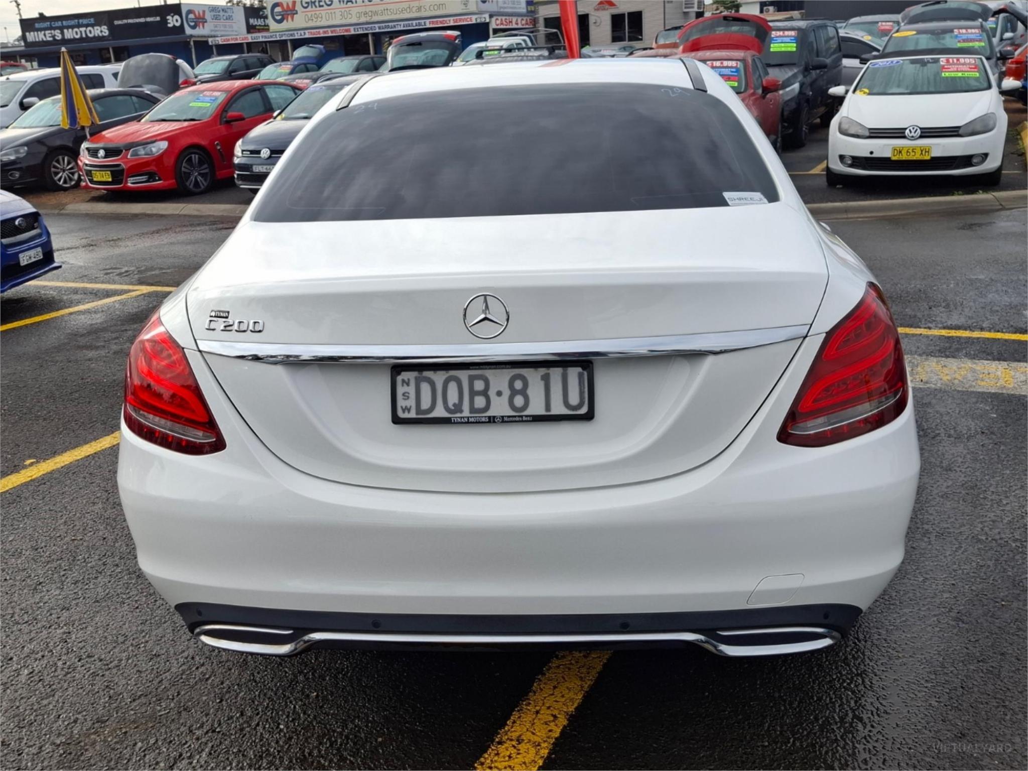 MERCEDES-BENZ C200
