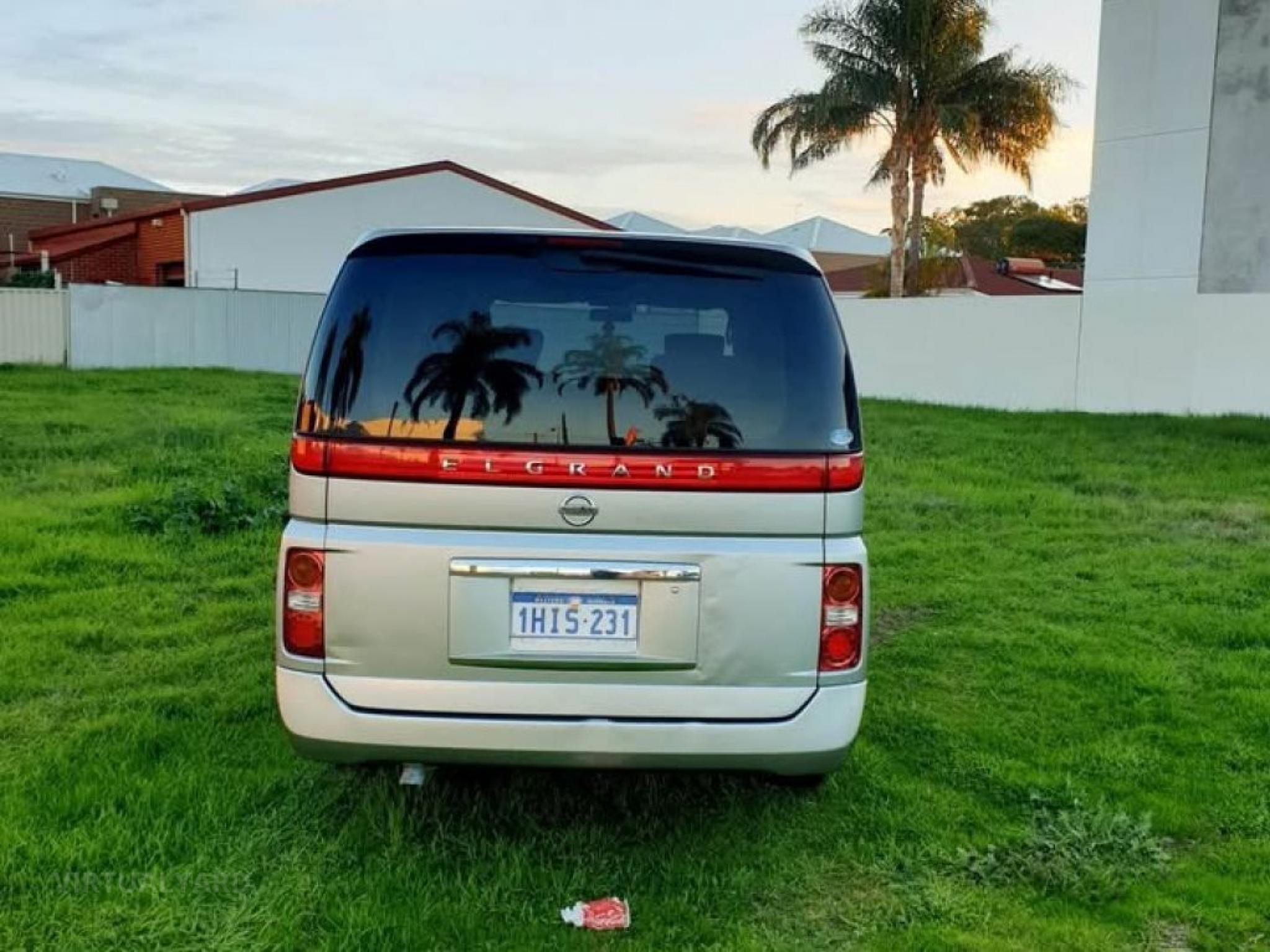 NISSAN ELGRAND