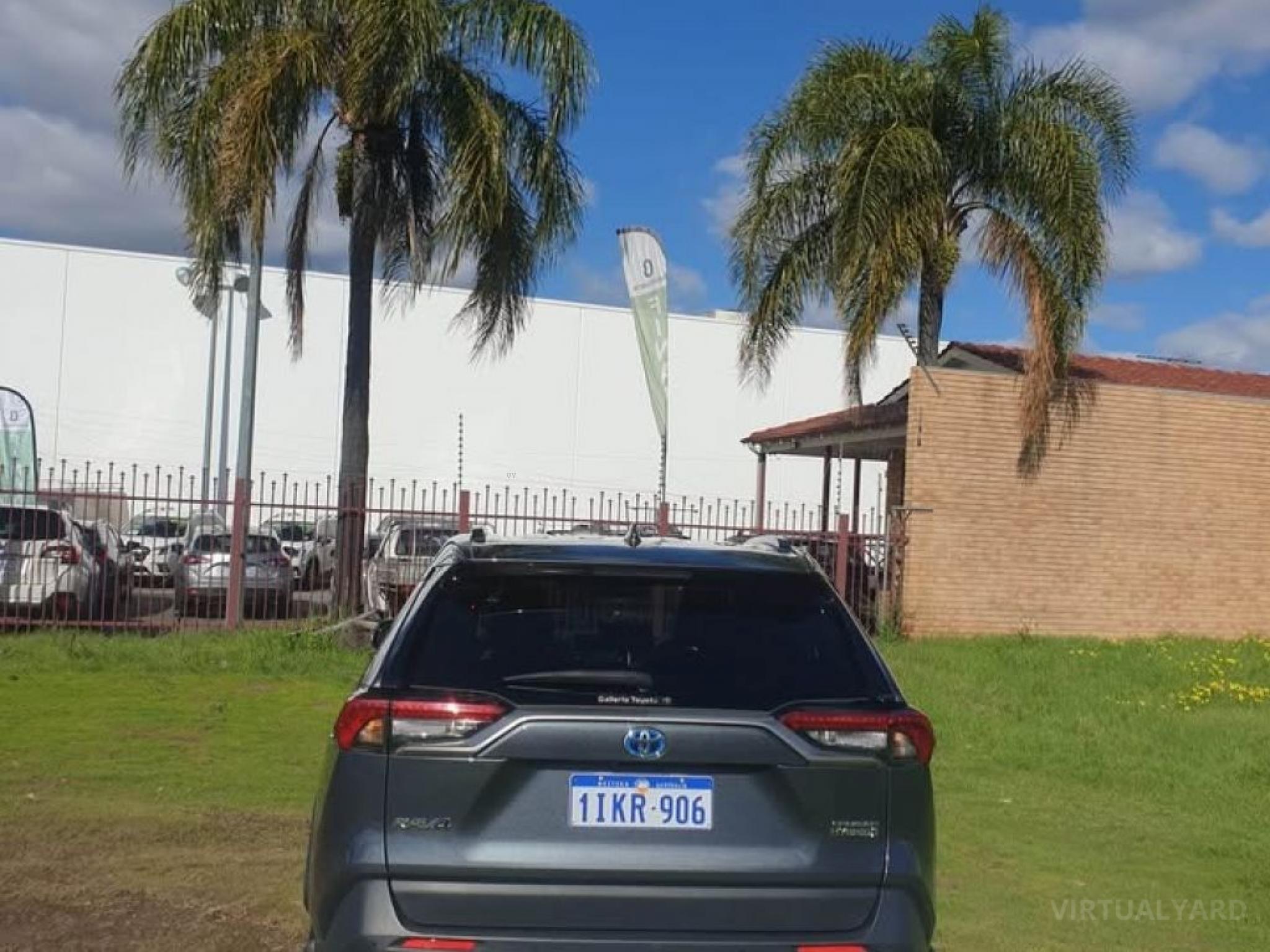 TOYOTA RAV4