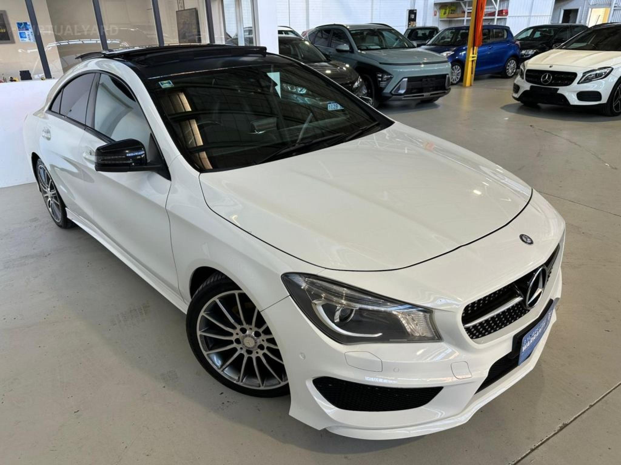 MERCEDES-BENZ CLA