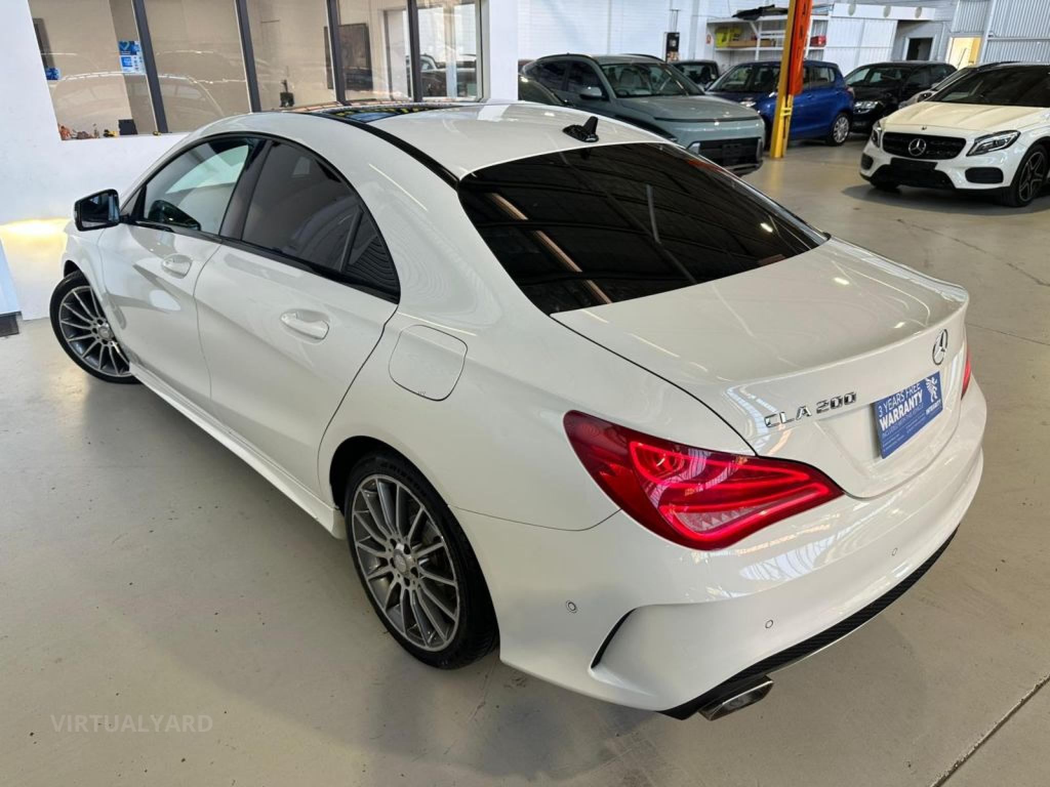 MERCEDES-BENZ CLA