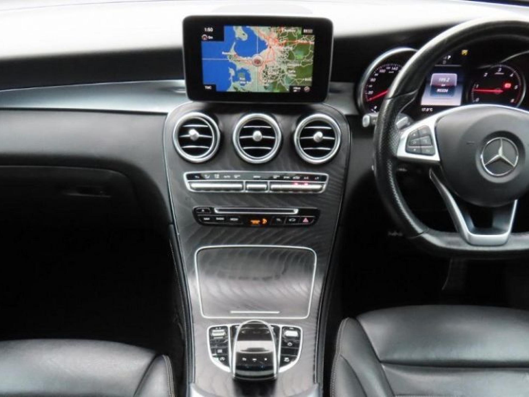 MERCEDES-BENZ GLC