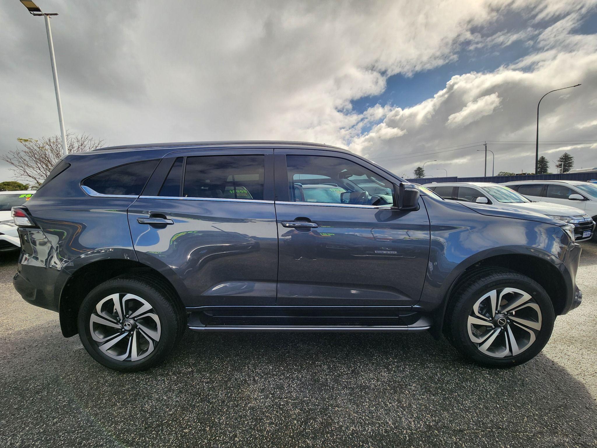 Isuzu MU-X