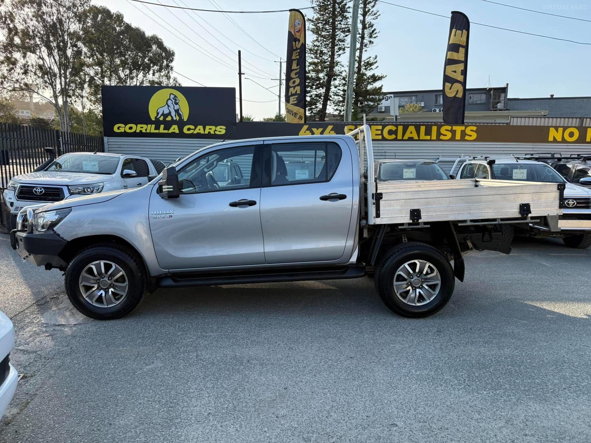 TOYOTA HILUX
