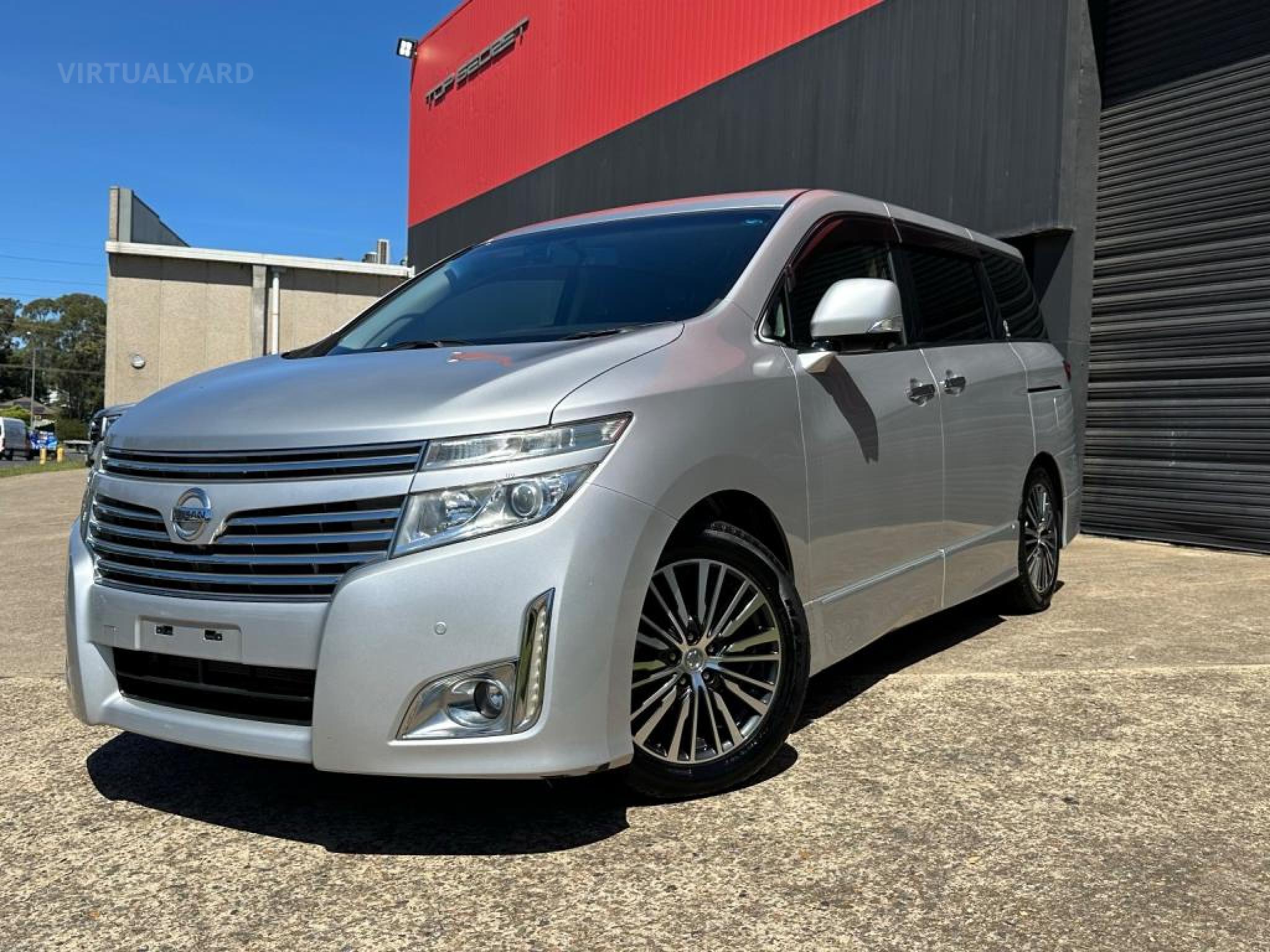 NISSAN ELGRAND