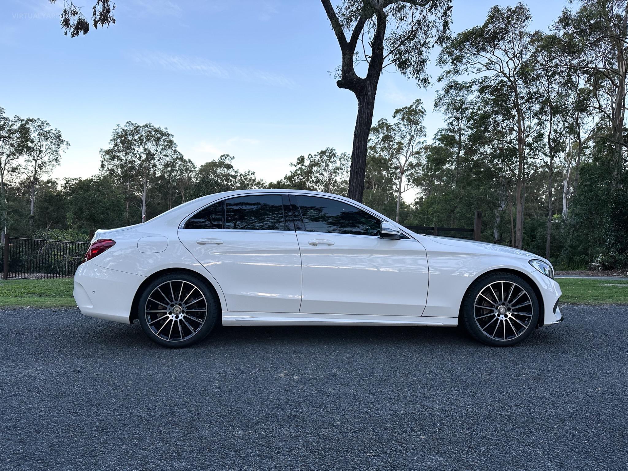 MERCEDES-BENZ C200