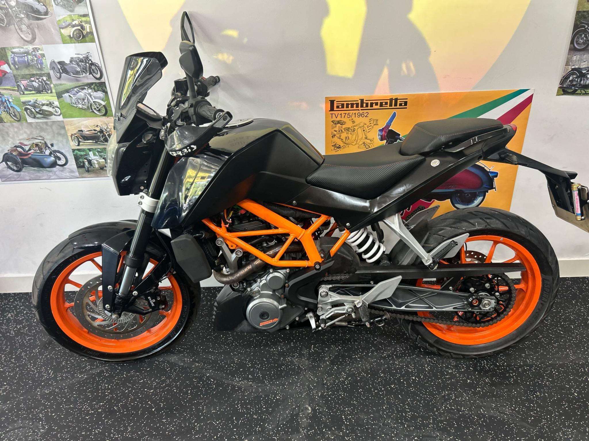 KTM 390 DUKE