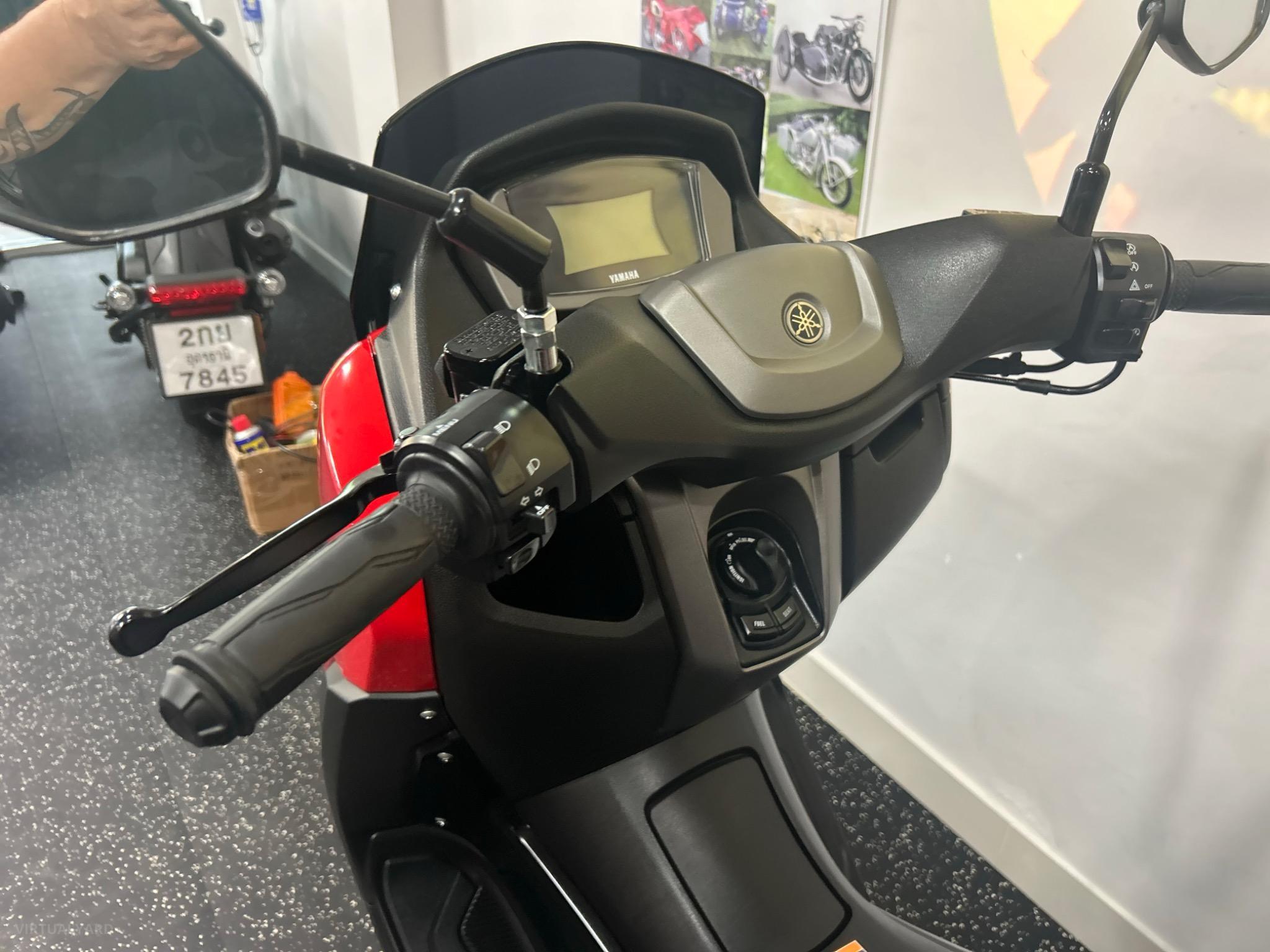 YAMAHA N-MAX 155 ABS
