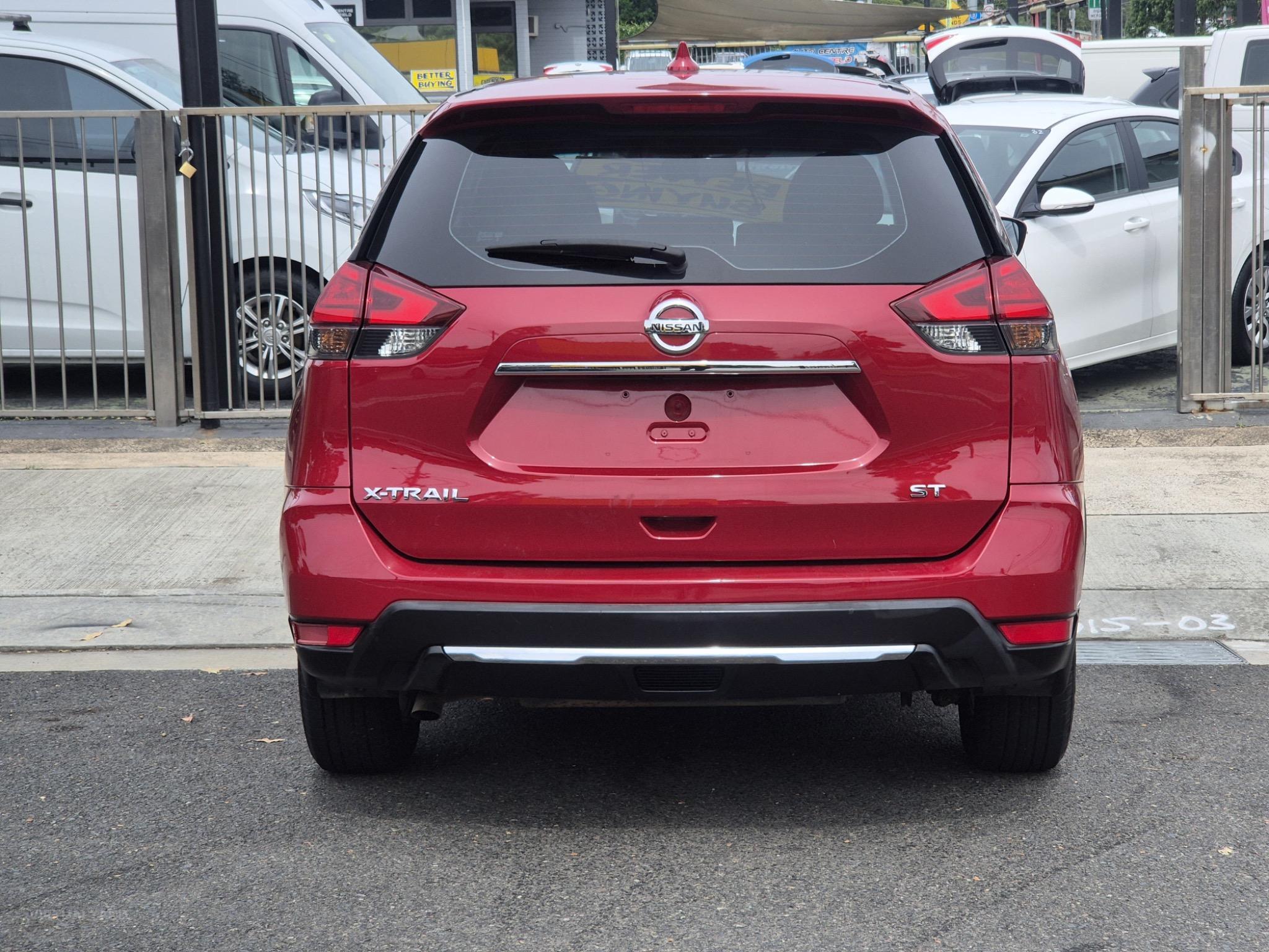 Nissan X-TRAIL