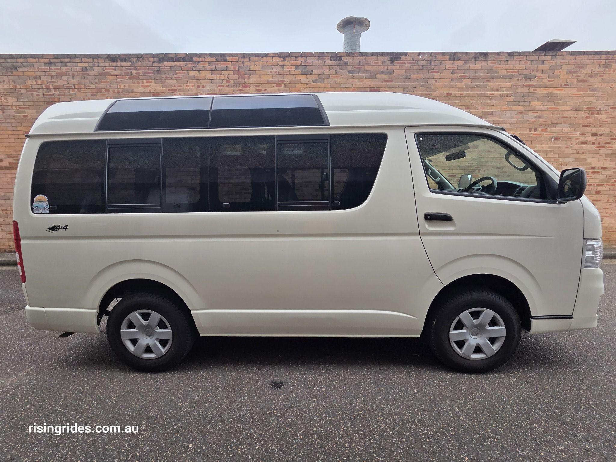 TOYOTA HIACE 4WD LWB High-Roof