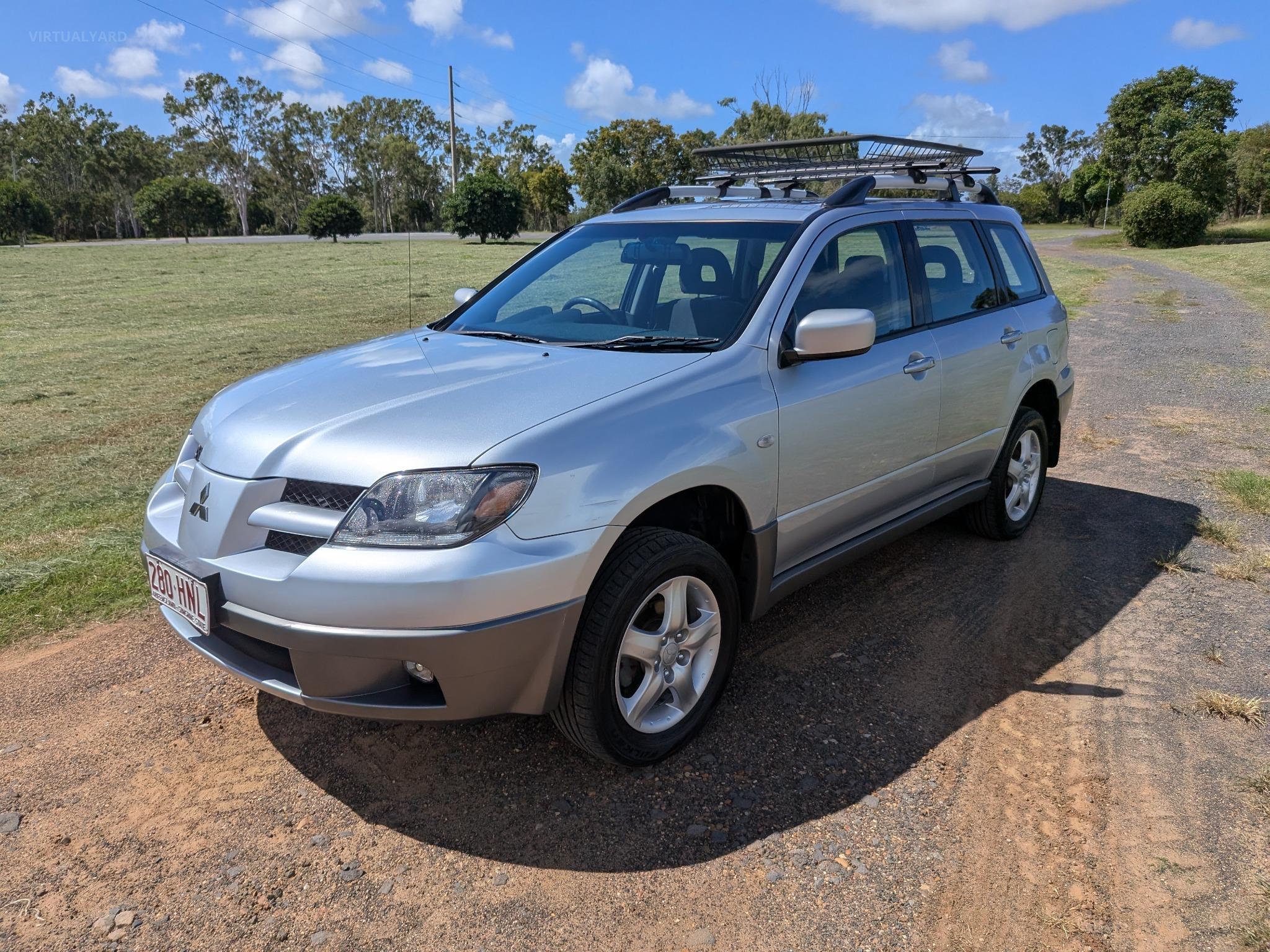 MITSUBISHI OUTLANDER